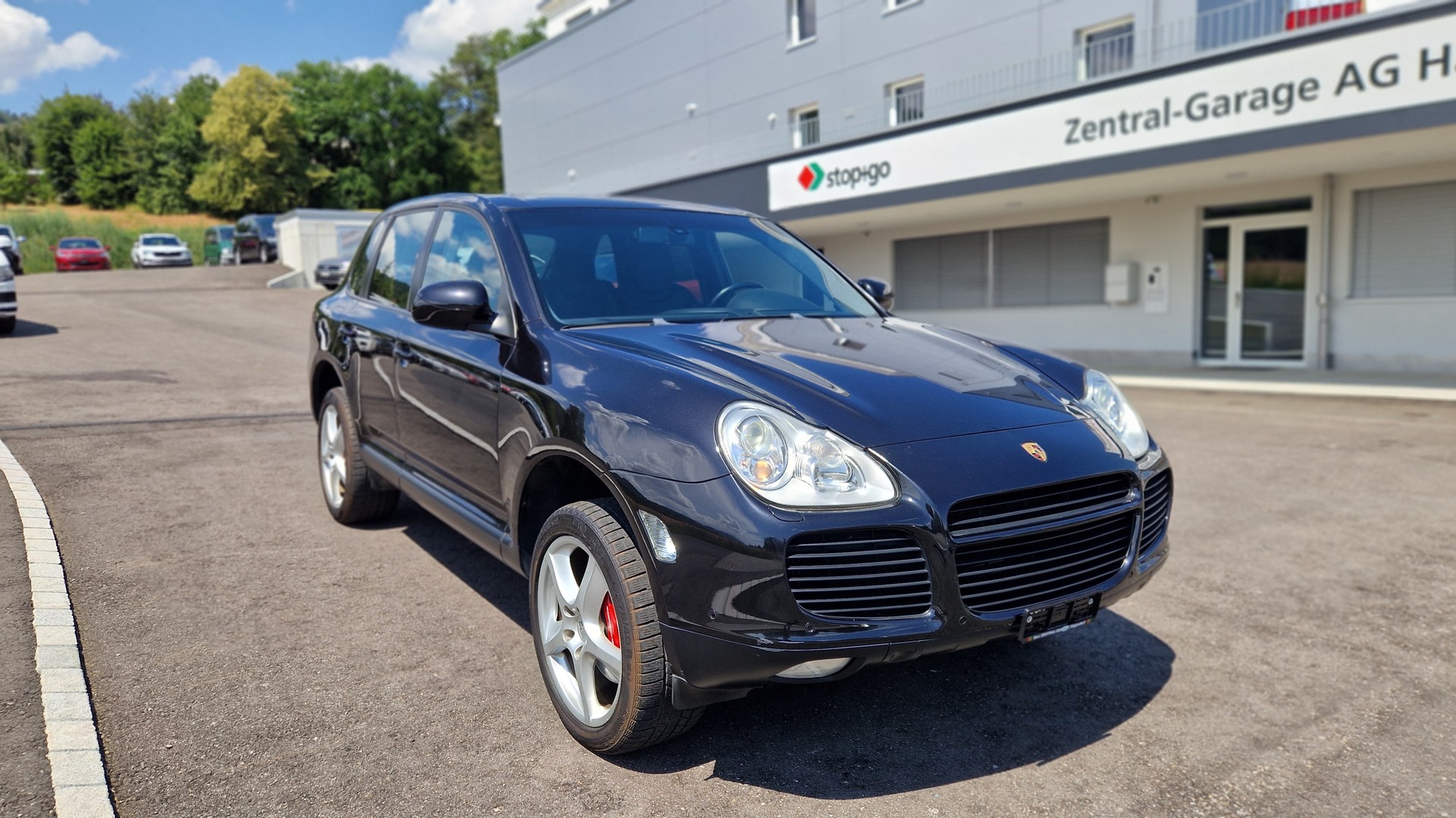 PORSCHE Cayenne Turbo-image-0