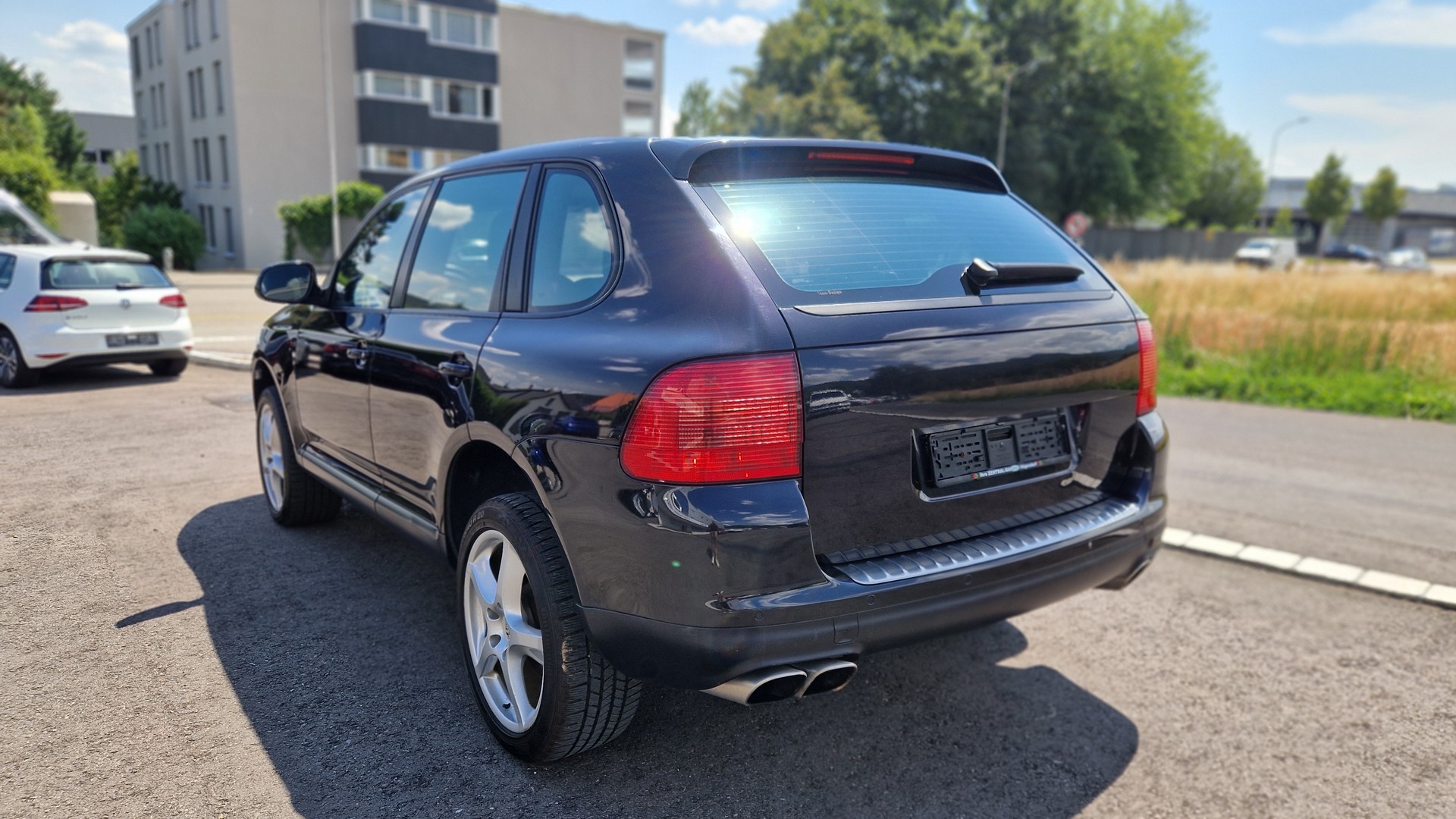 PORSCHE Cayenne Turbo-image-3