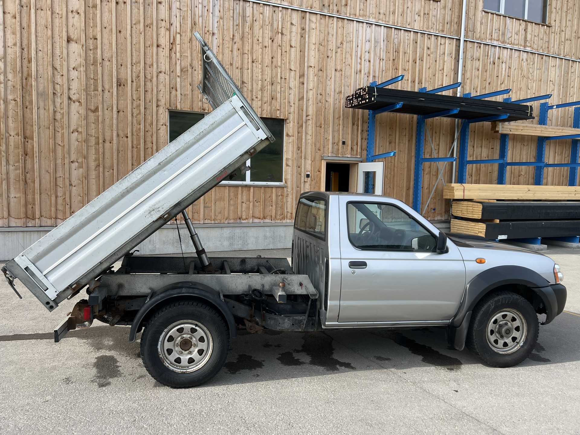 NISSAN 2.5 Di 4x4-image-0