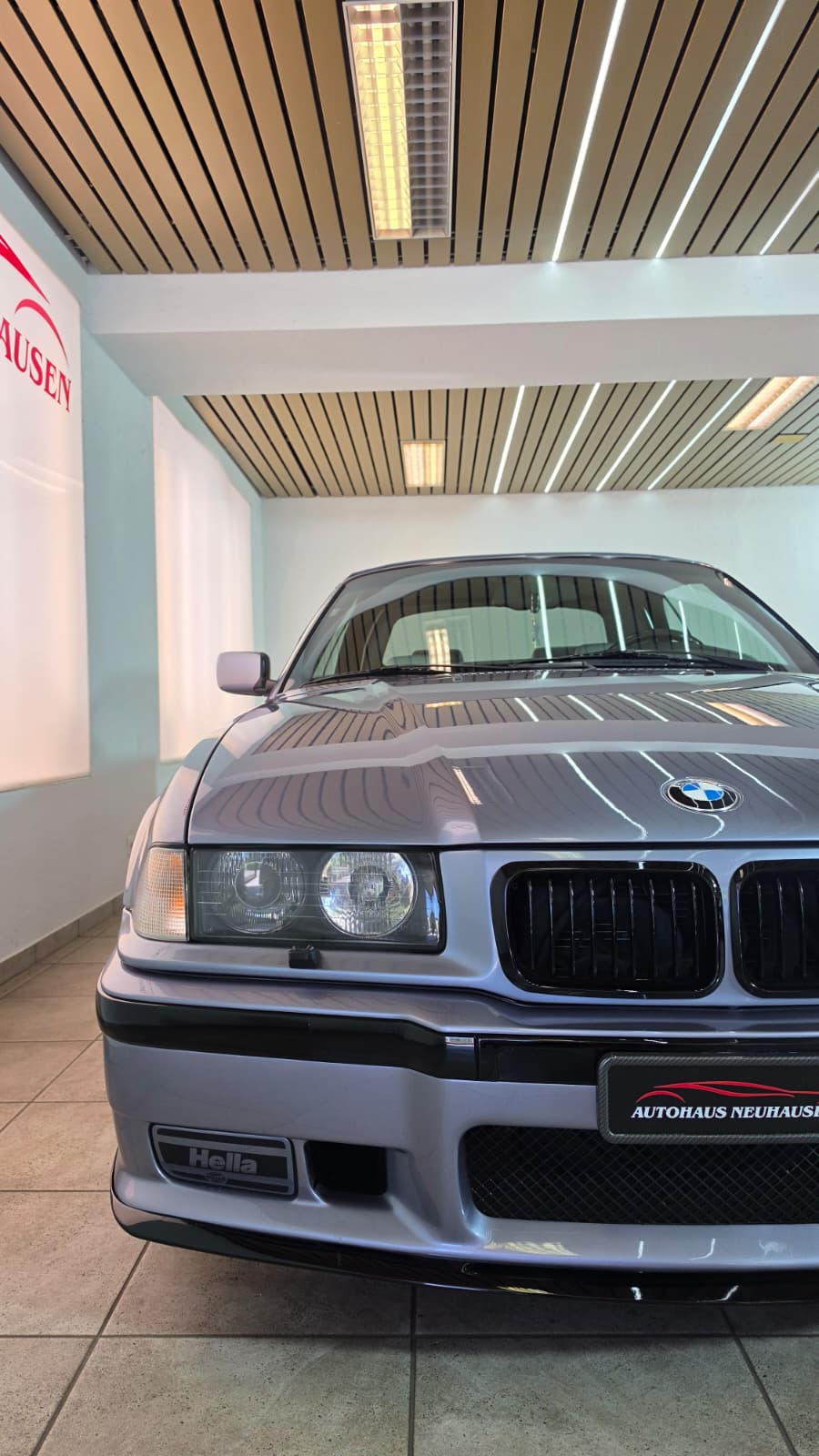 BMW E36 325i Cabrio, TOP FAHRZEUG, FRISCH AB SERVICE UND FRISCH AB MFK OPTISCH UND TECHNISCH EINWANDFREI LIEBHABER FAHRZEUG.-showroom-element-3