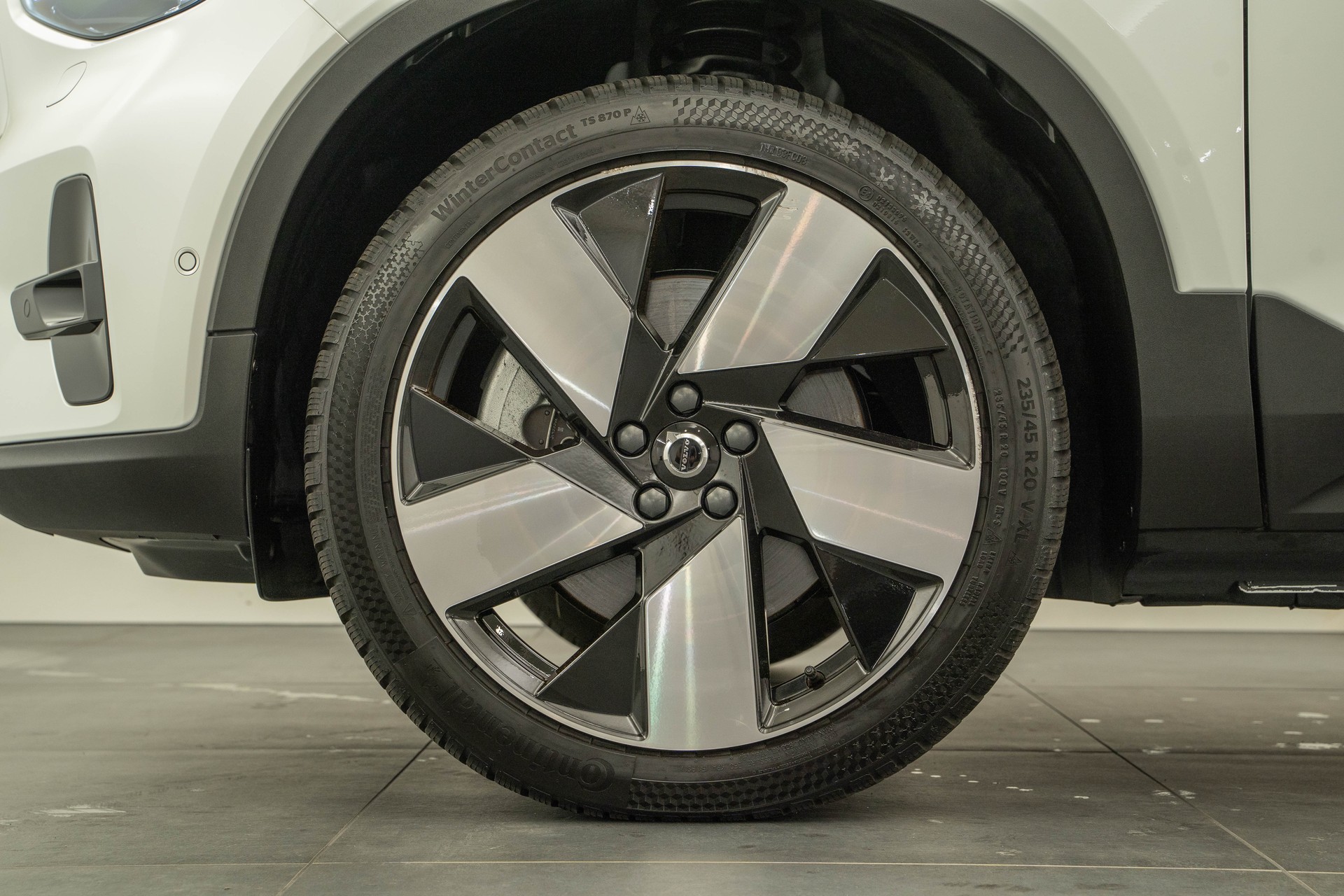VOLVO C40 P8 Twin Recharge Ultimate AWD-image-15