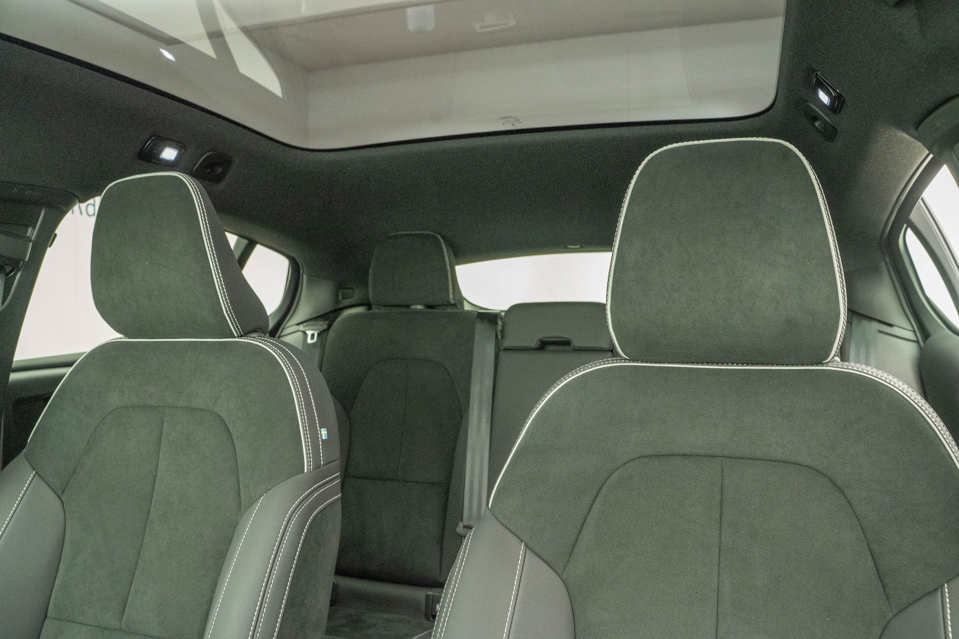 VOLVO C40 P8 Twin Recharge Ultimate AWD-image-9