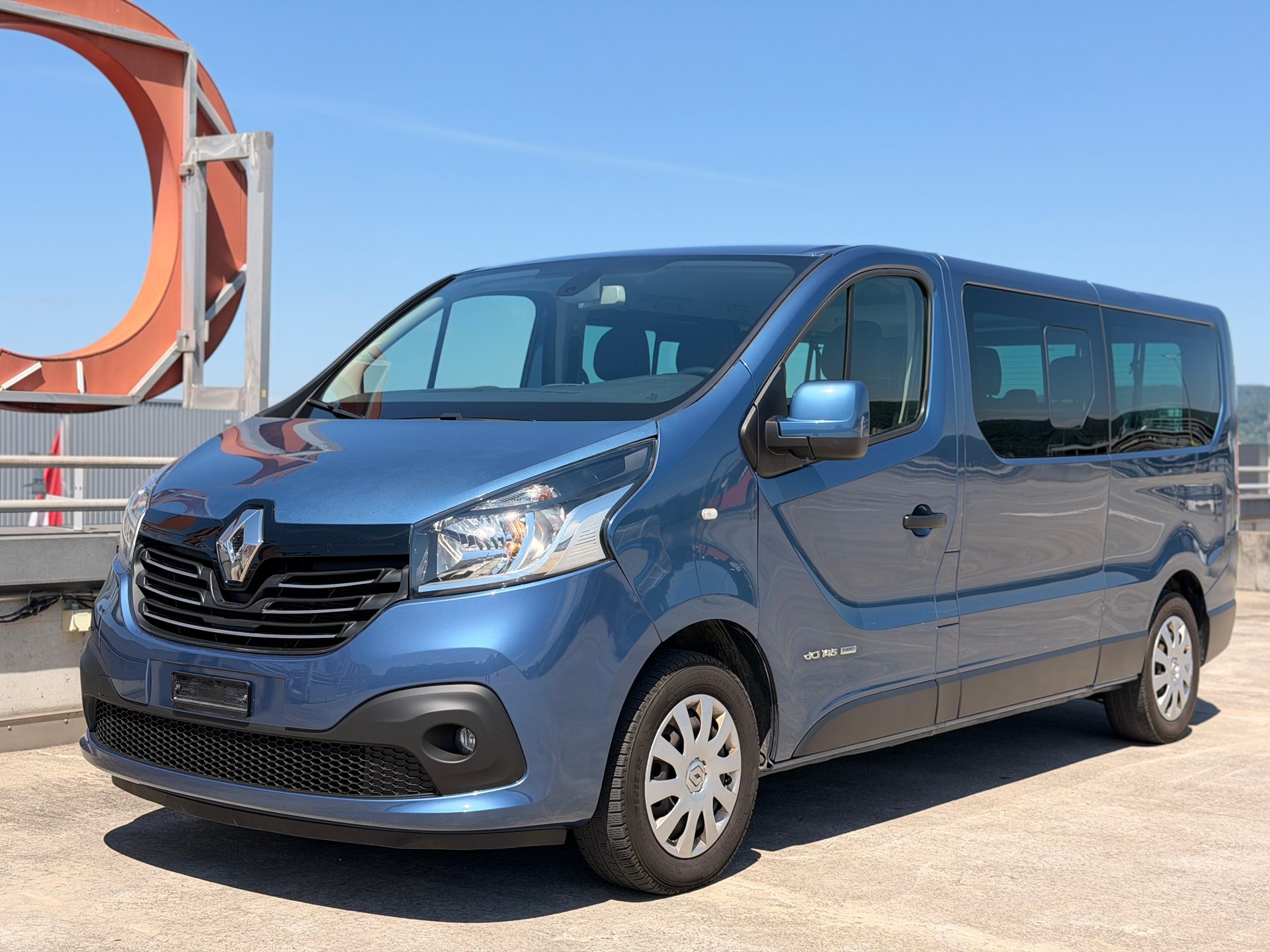 RENAULT Trafic ENERGY dCi 145 Grand Passenger Dynamique-image-4
