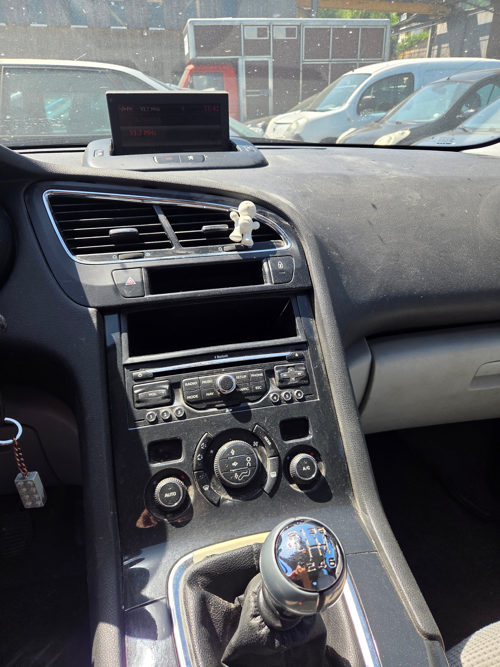PEUGEOT 5008 2.0 HDI Business-image-4