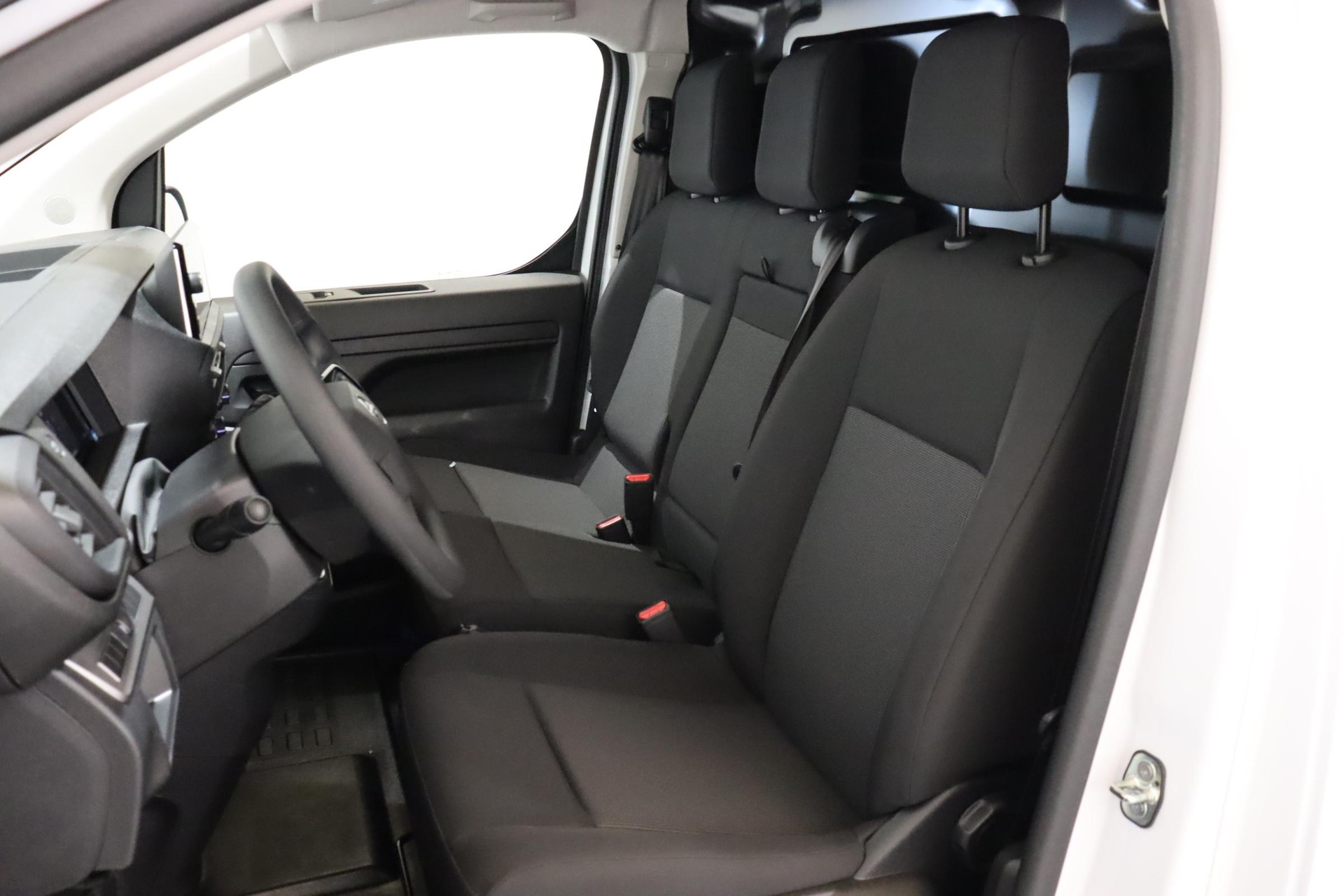 OPEL Vivaro Cargo 2.0 D 144 S/S-image-5