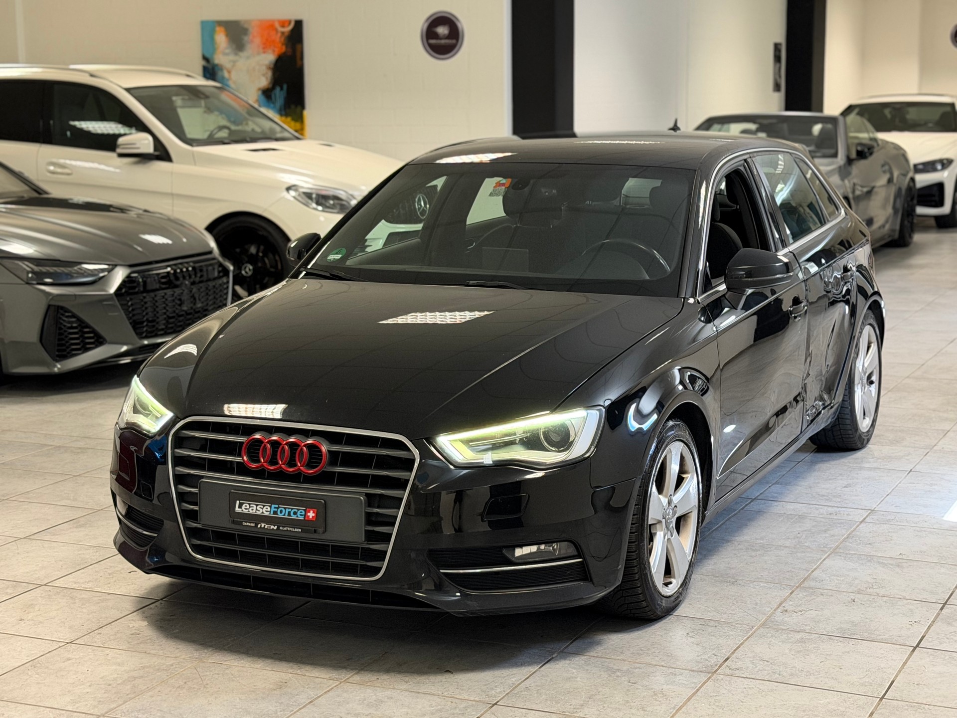 AUDI A3 Sportback 1.4 TFSI Ambition S-tronic-image-18