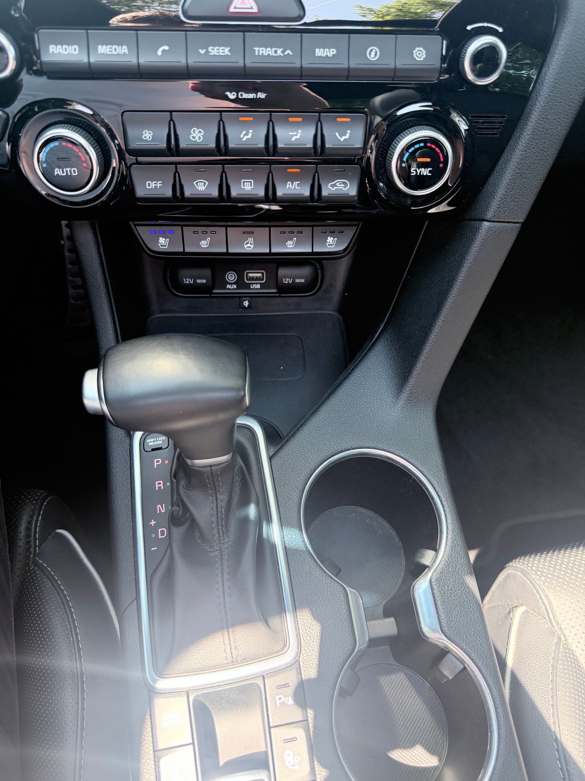 KIA Sportage 1.6 T-GDi Style GT Line 4WD Automat-image-7