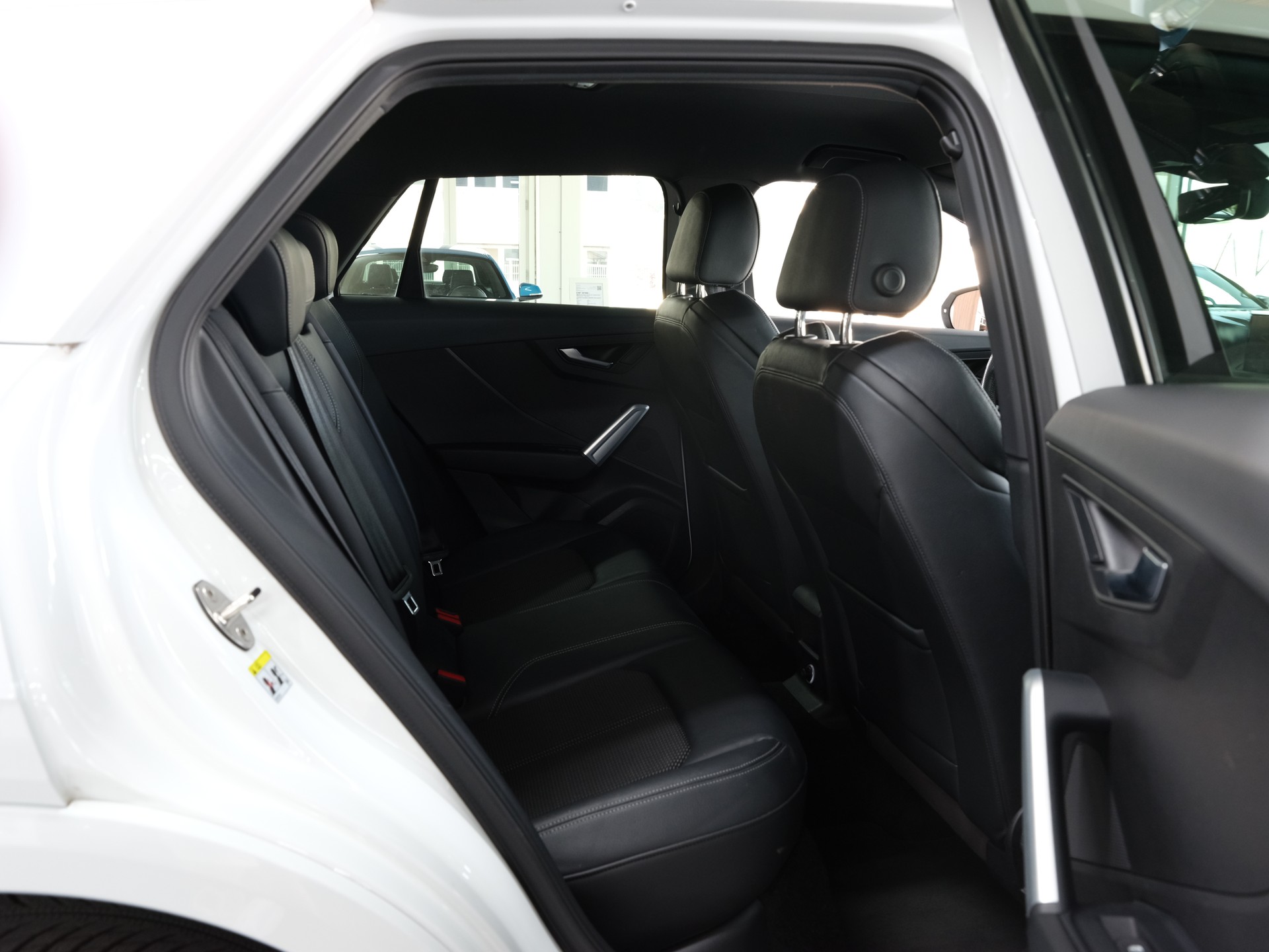 AUDI Q2 2.0 TDI sport S-tronic *S-Line* *Rückfahrkamera* *Leder Paket*-image-15