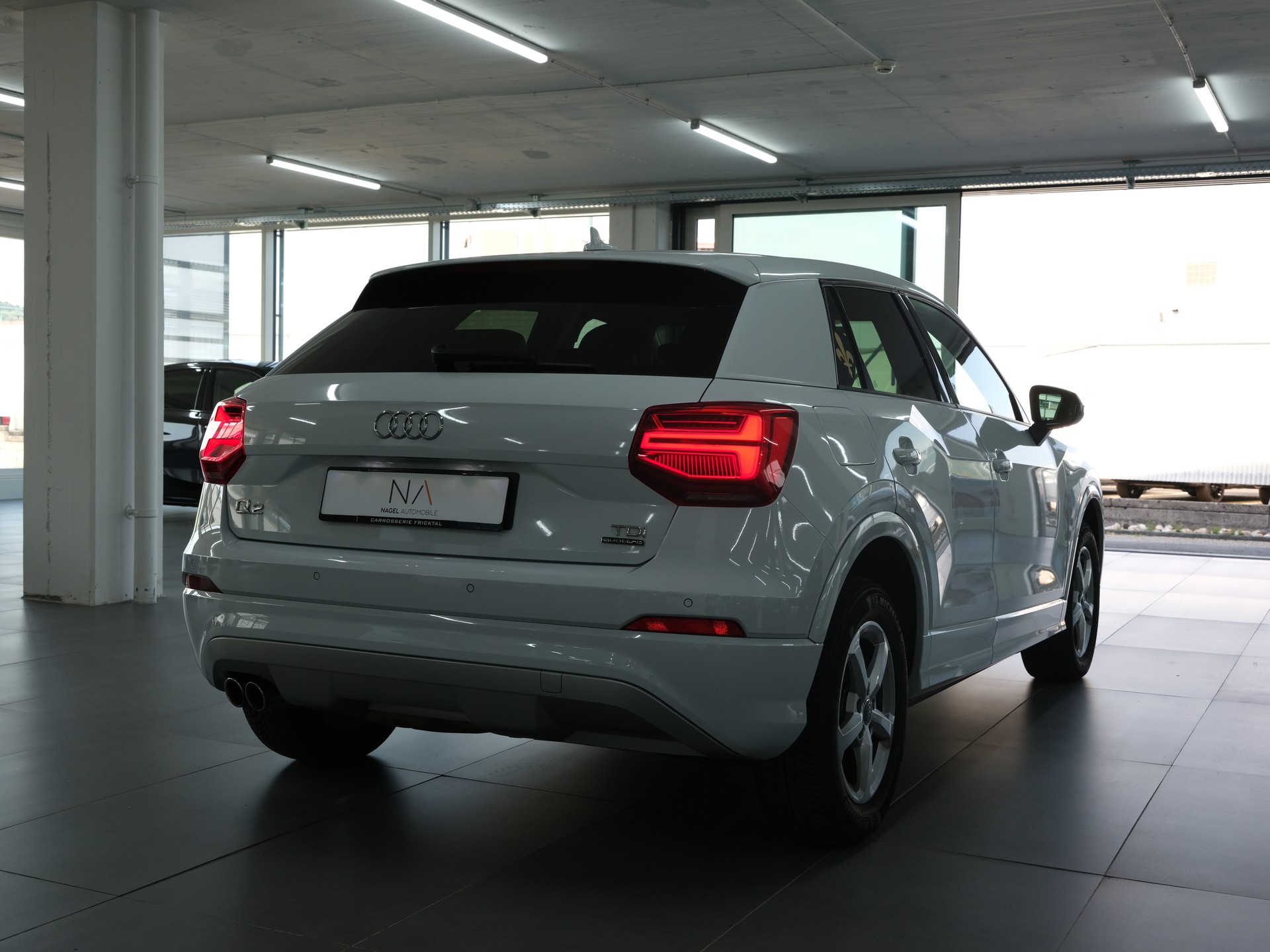 AUDI Q2 2.0 TDI sport S-tronic *S-Line* *Rückfahrkamera* *Leder Paket*-image-2