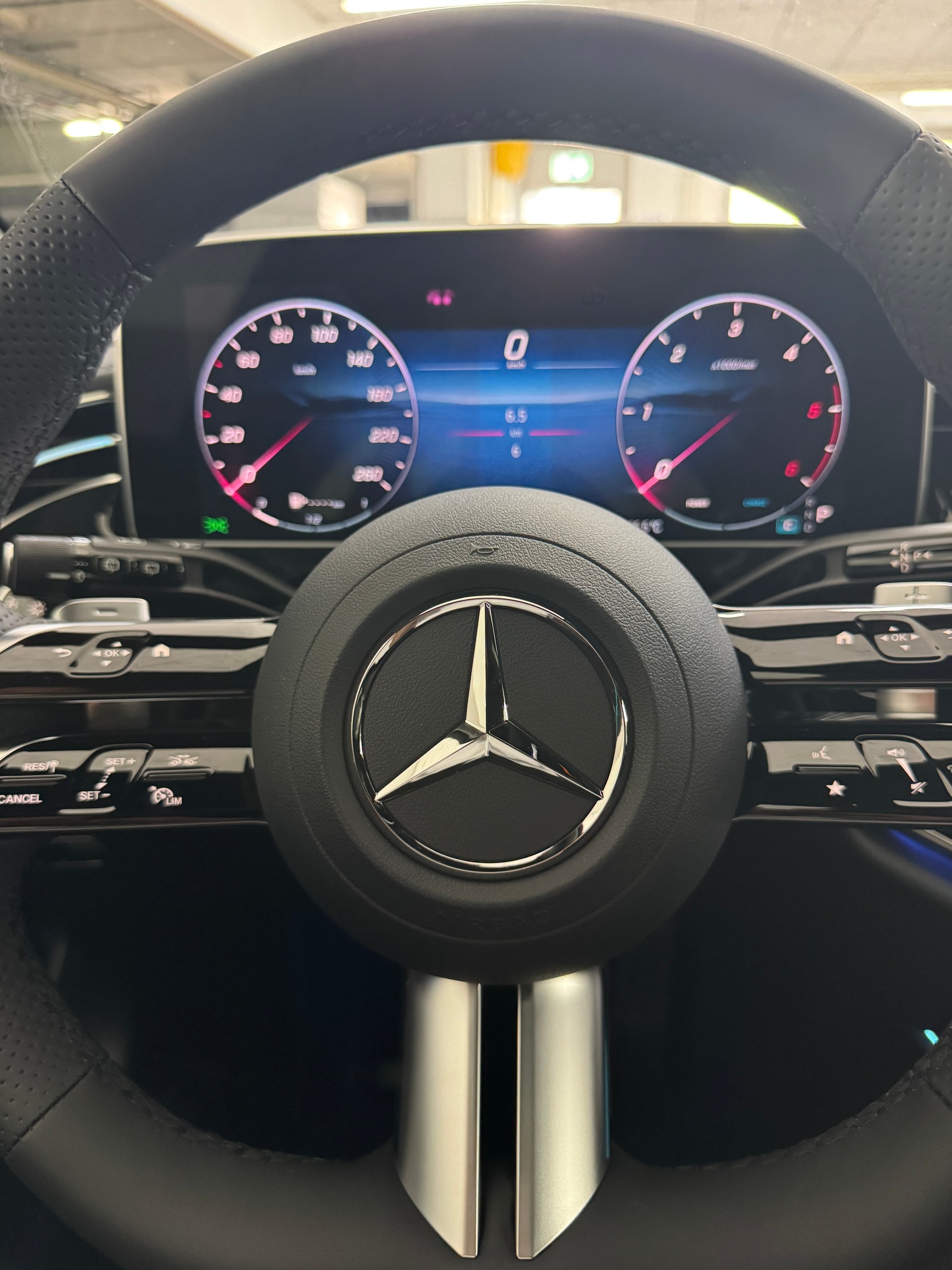 MERCEDES-BENZ E 450 d 4MATIC T-Modell-image-8