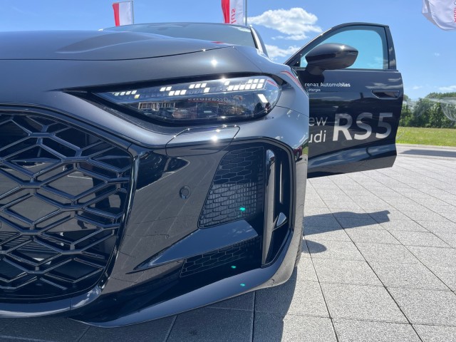 AUDI RS 5 Avant TFSI 470 kW Tiptronic quattro-image-22