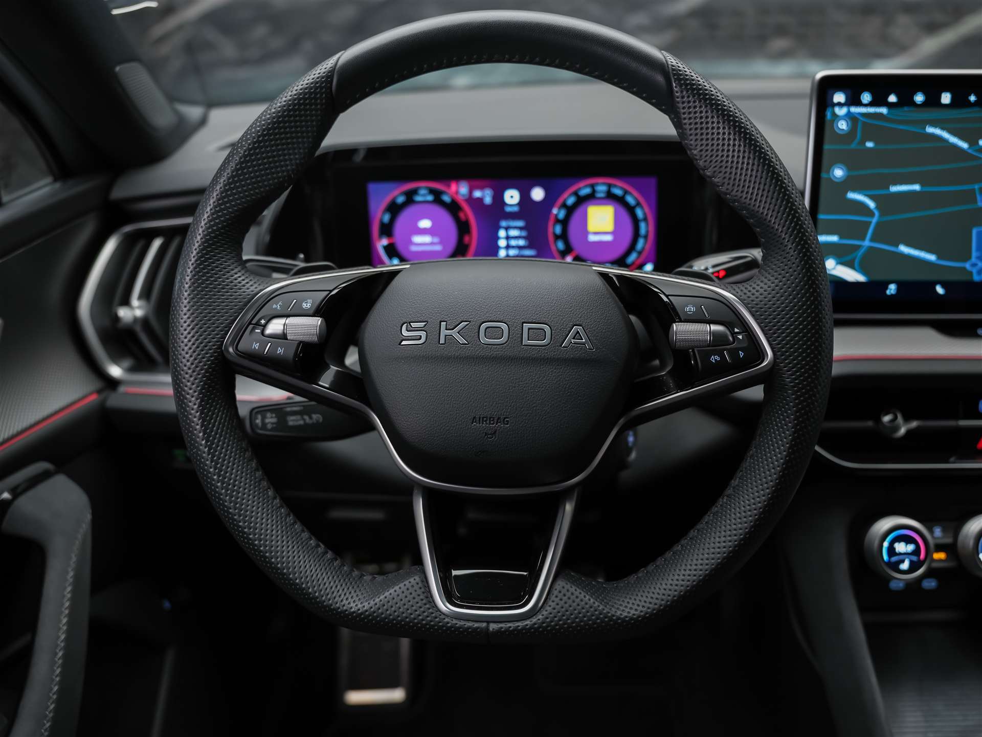 SKODA Kodiaq 2.0 TDI Sportline 4x4 *Werksgarantie*Abstandsregler*Matrix LED Scheinwerfer*-image-26