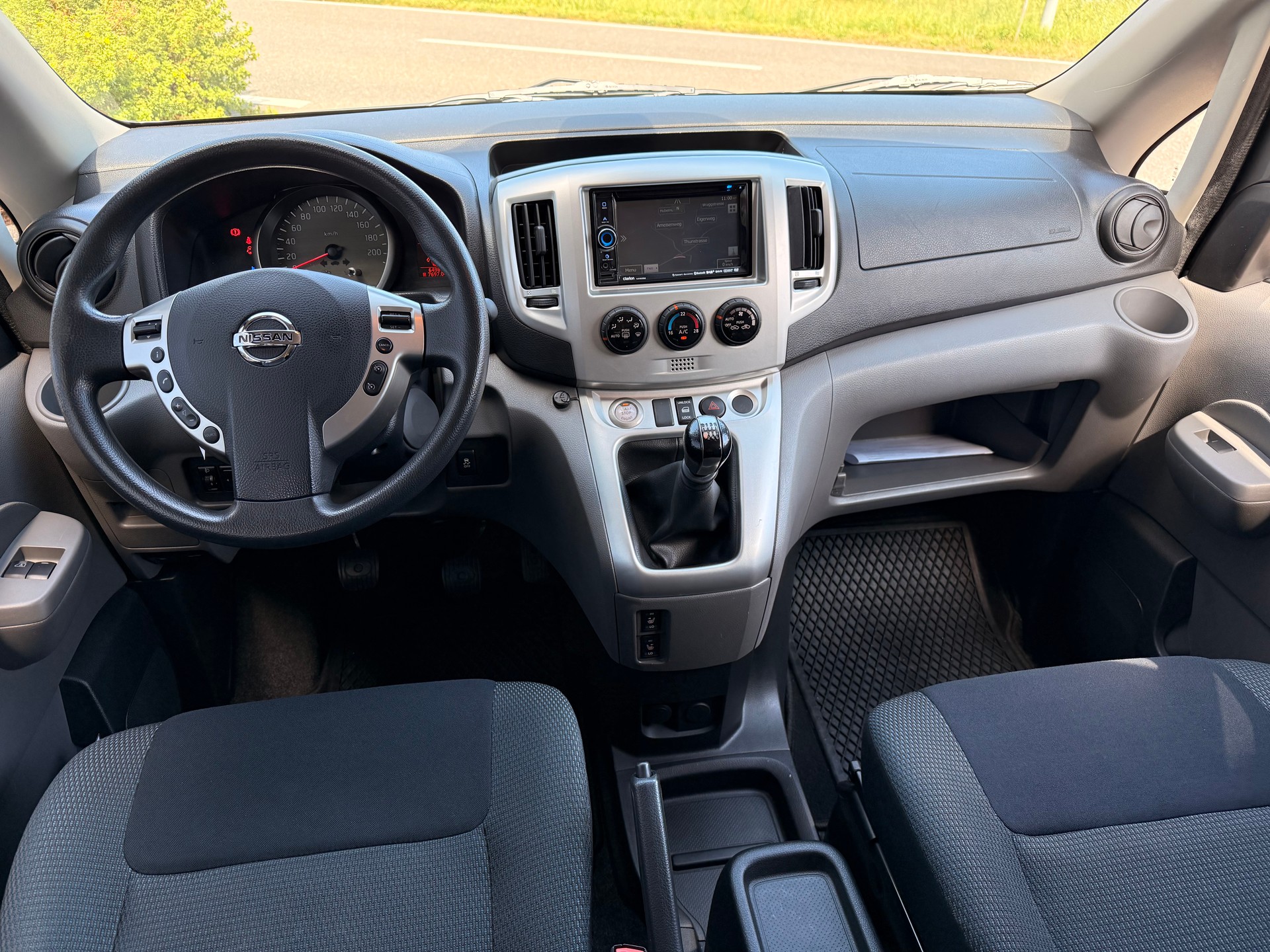 NISSAN NV200 1.5dCi Evalia Tekna 7 Plätze-image-6