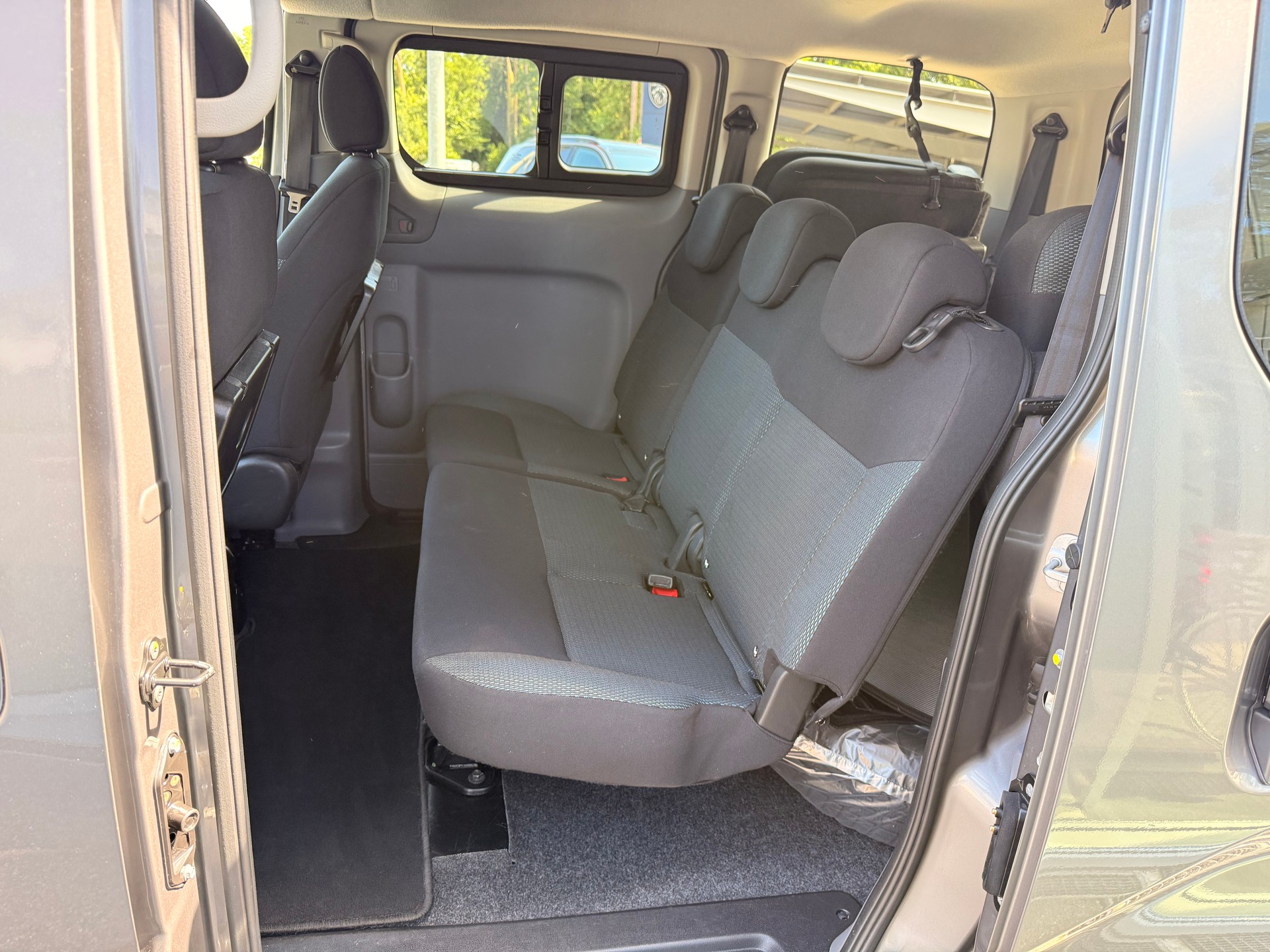 NISSAN NV200 1.5dCi Evalia Tekna 7 Plätze-image-5