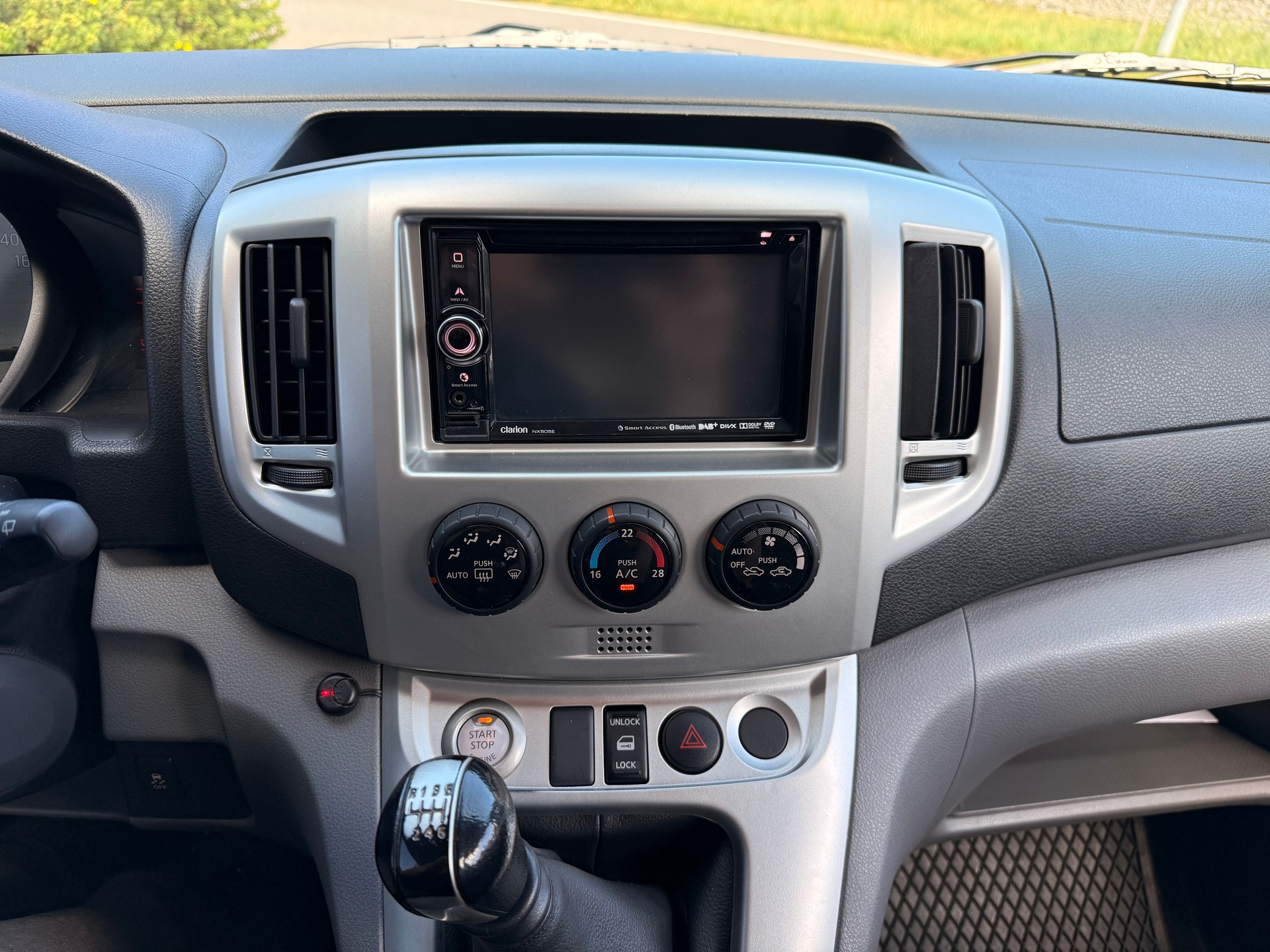 NISSAN NV200 1.5dCi Evalia Tekna 7 Plätze-image-9