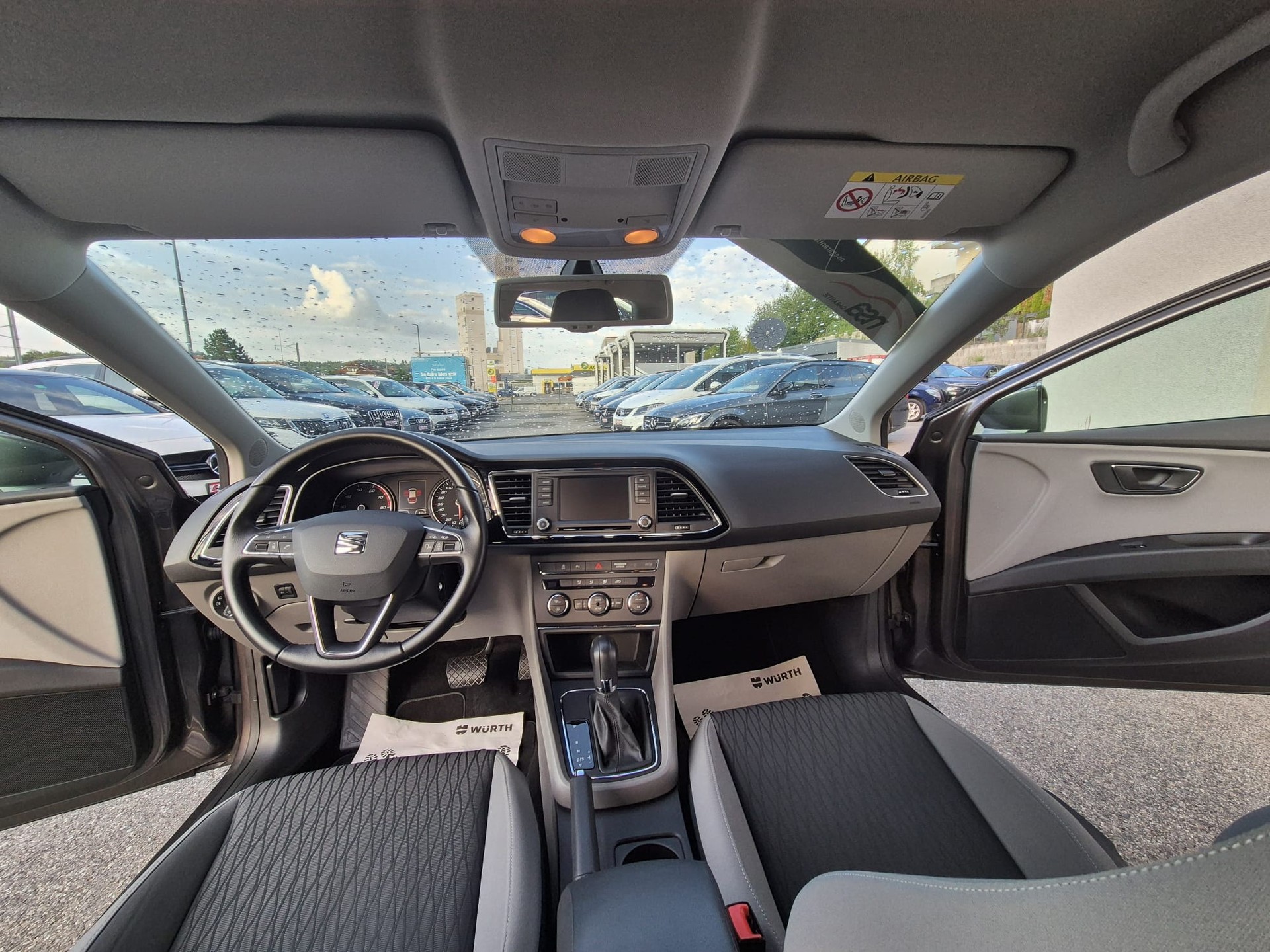 SEAT Leon ST 1.2 TSI Style DSG-image-8
