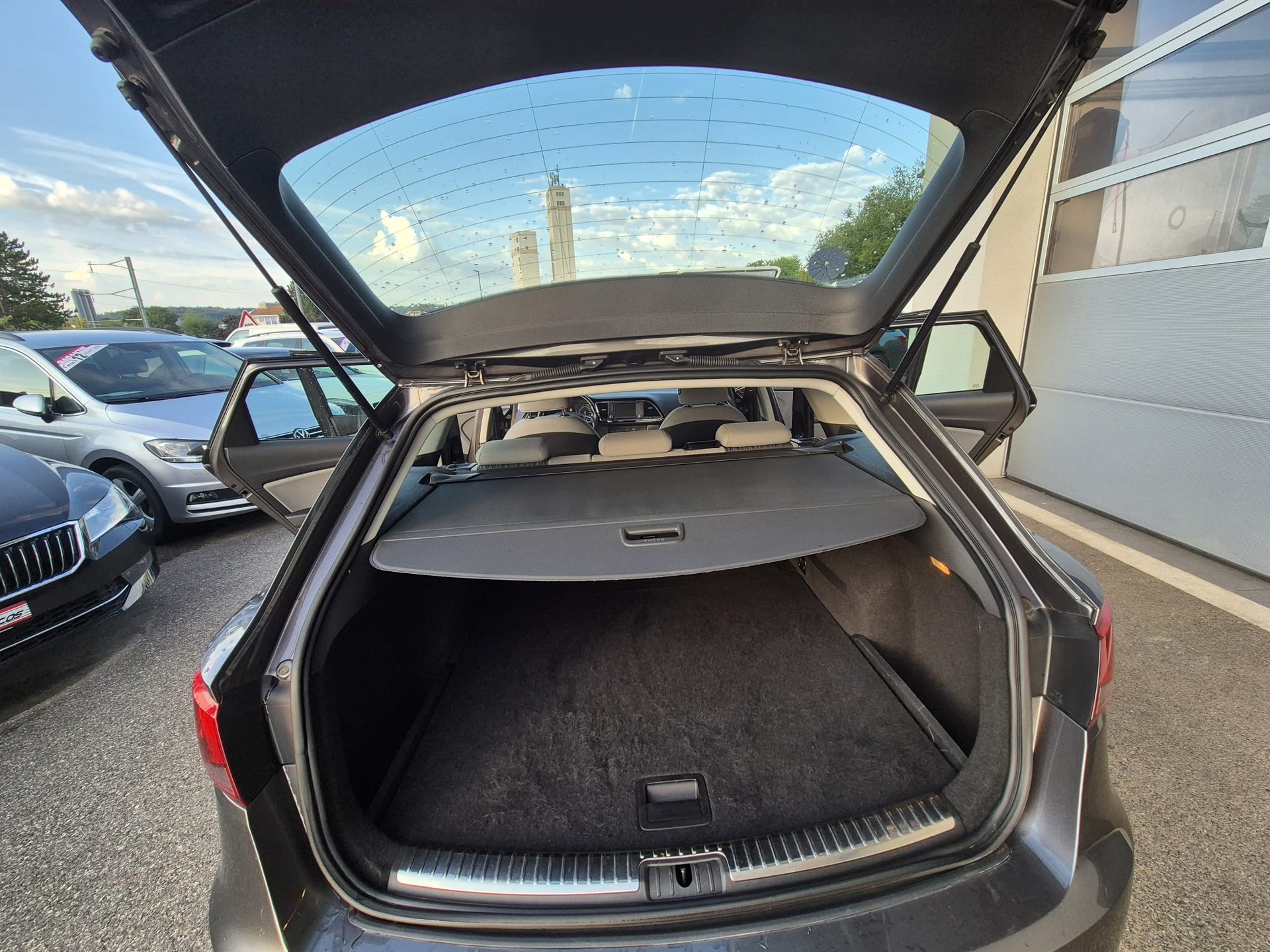 SEAT Leon ST 1.2 TSI Style DSG-image-11