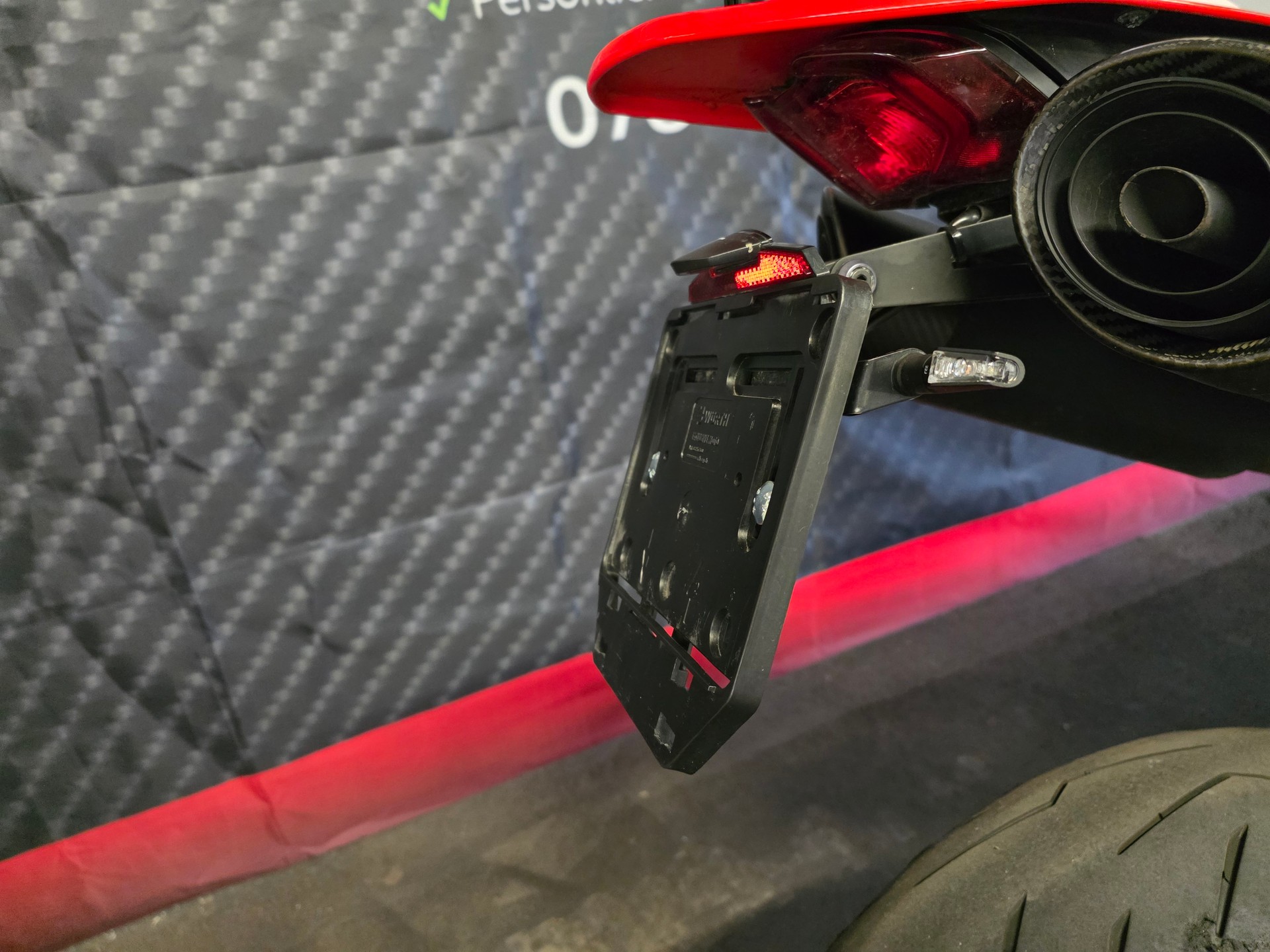 DUCATI Hypermotard 698 RVE-image-5
