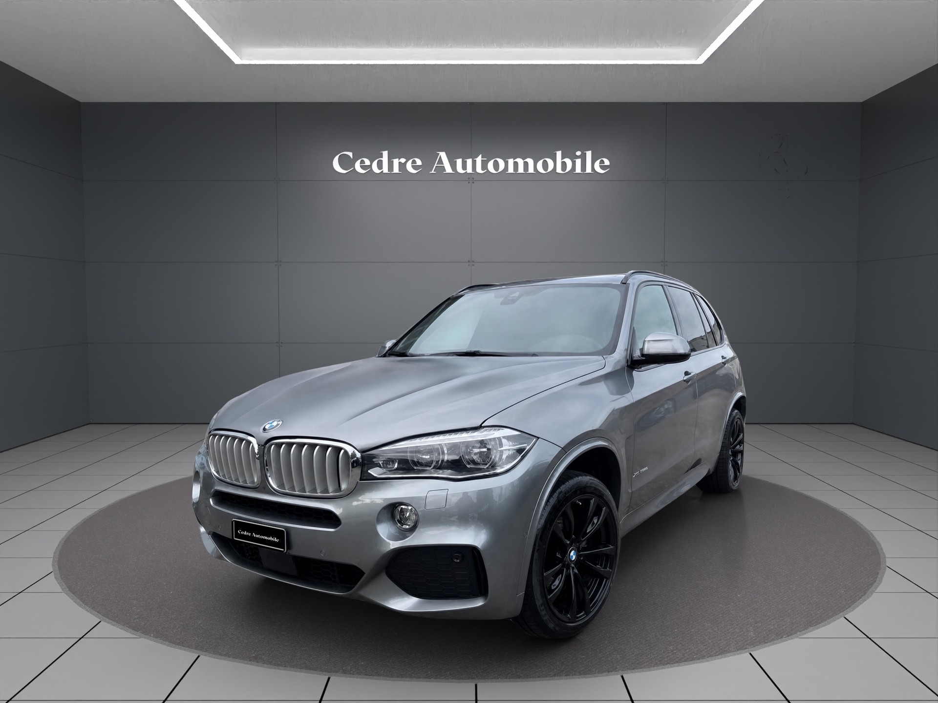 BMW X5 xDrive 40e iPerformance Pure M Sport Steptronic-image-1