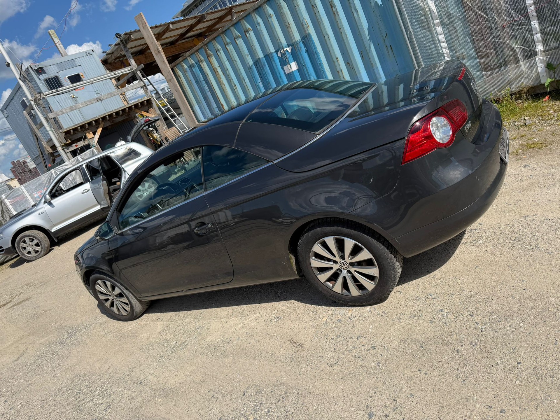 VW Eos 1.4 TSI BlueMotion Technology White Night-image-4