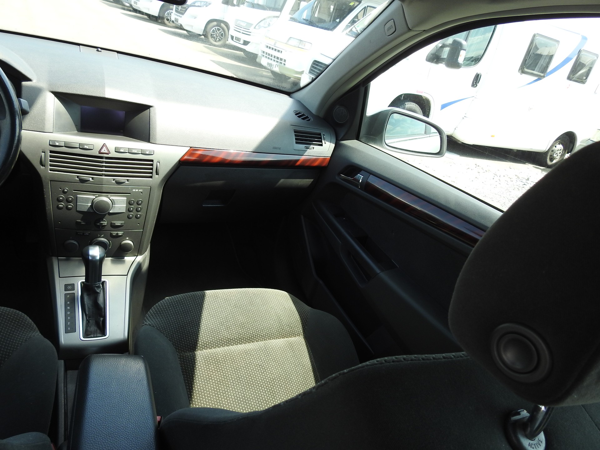 OPEL Astra 1.8i 16V Elegance-image-17