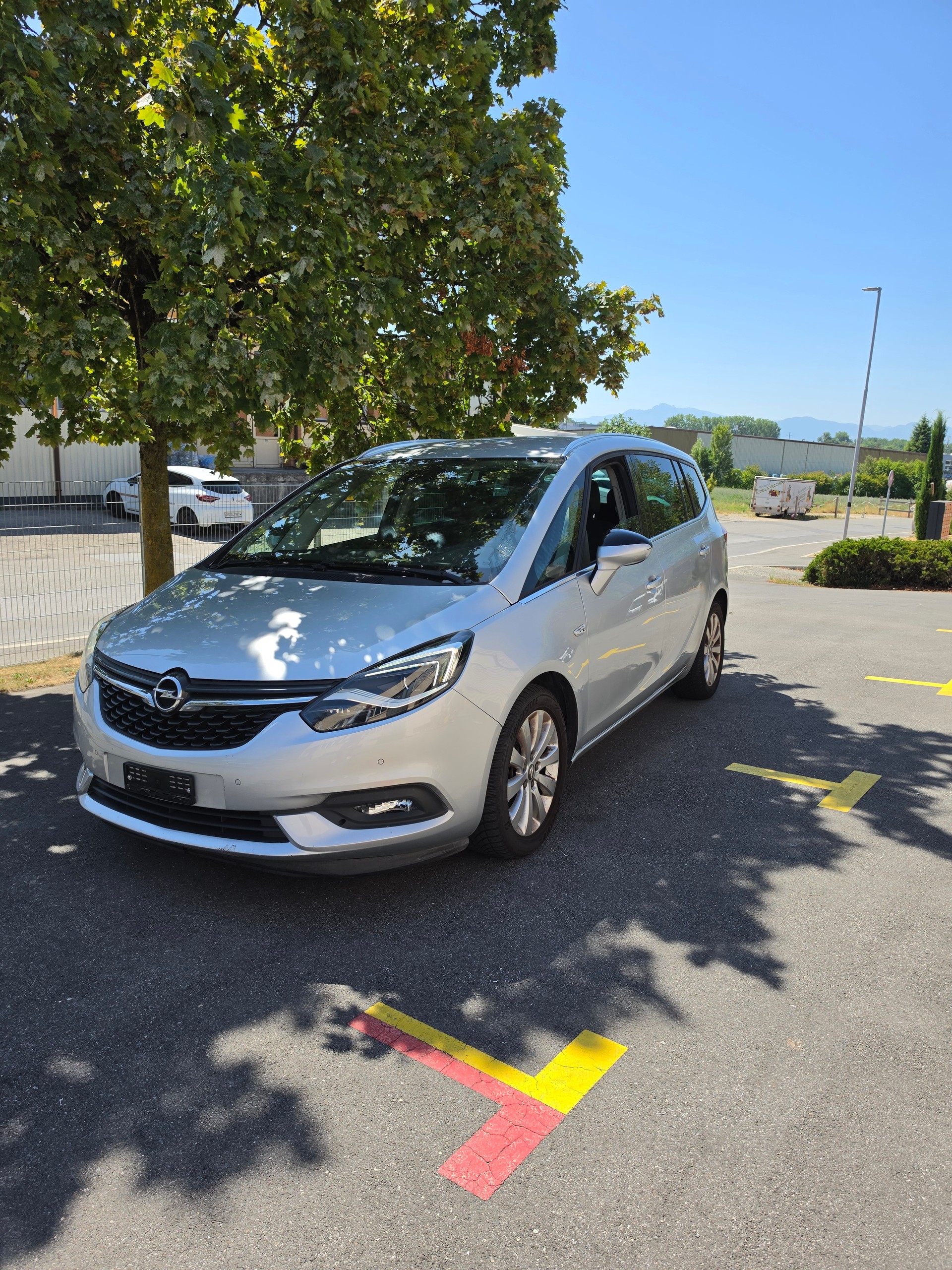 OPEL Zafira 2.0 CDTi Enjoy-image-1