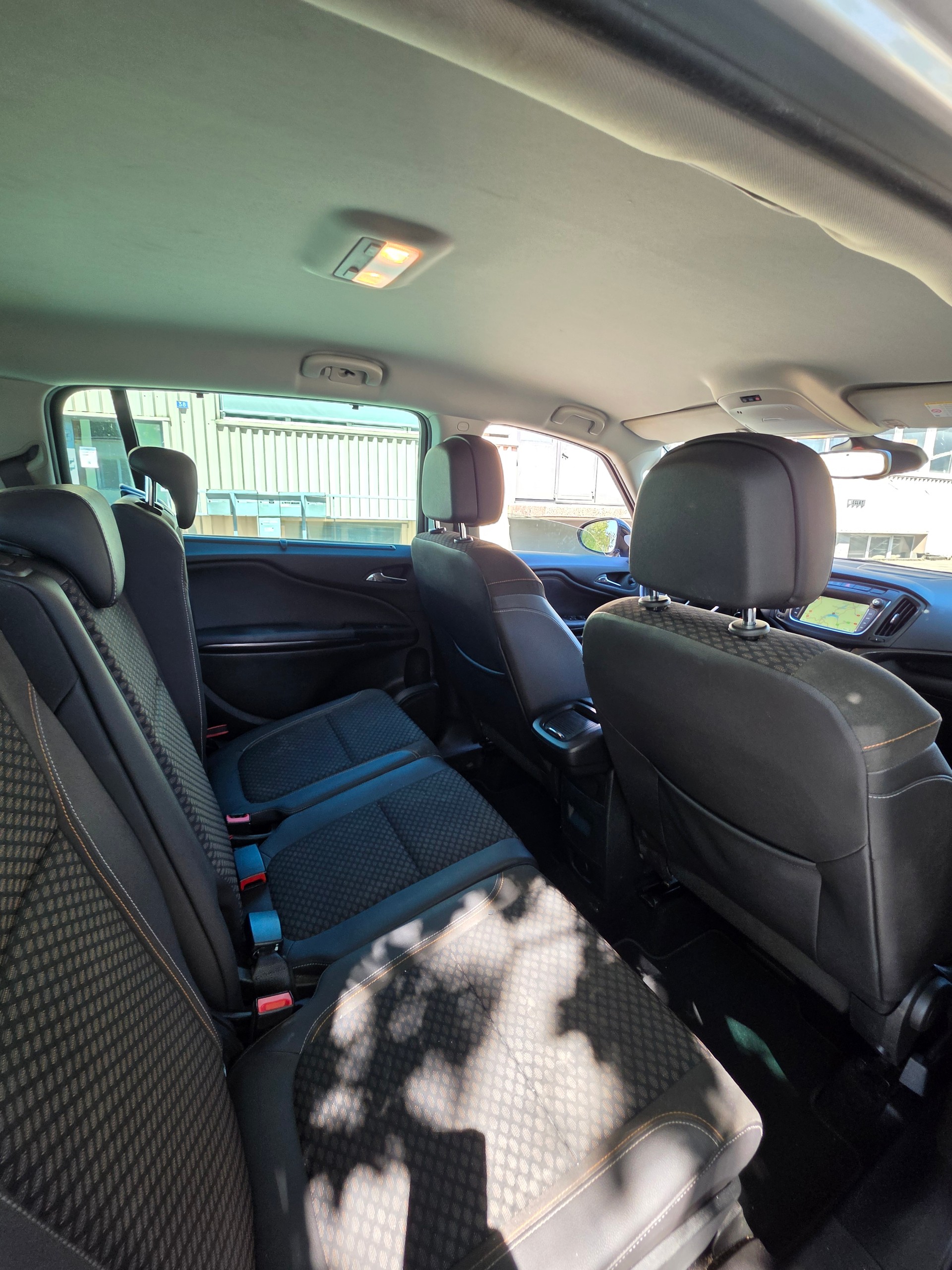 OPEL Zafira 2.0 CDTi Enjoy-image-12