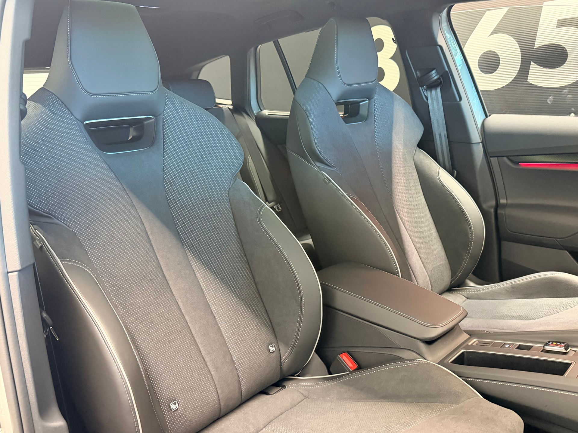 SKODA Enyaq 85x Sportline 4x4-image-26