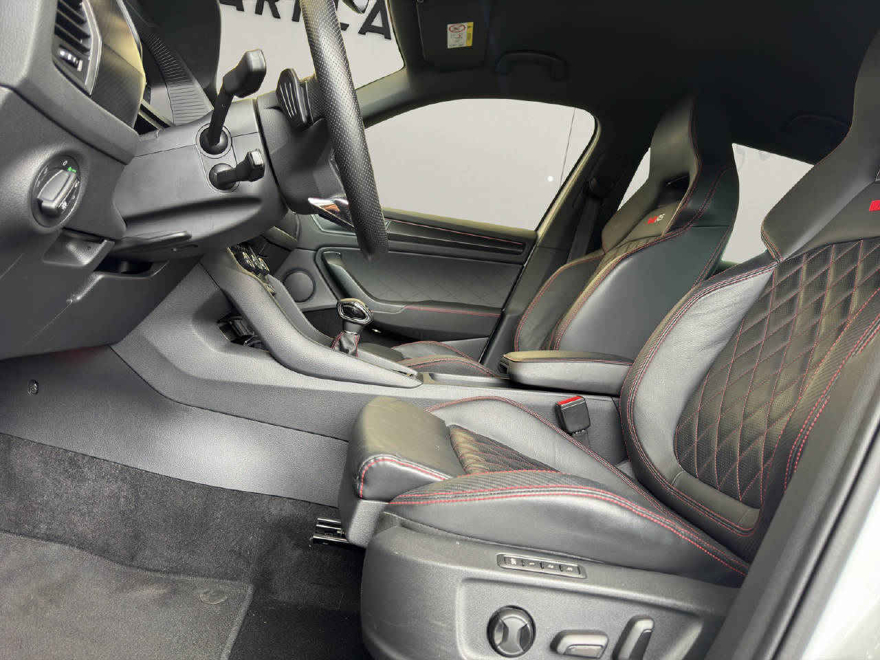 SKODA Kodiaq 2.0 TSI RS DSG 245PS 4x4-image-24
