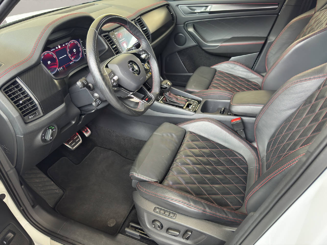 SKODA Kodiaq 2.0 TSI RS DSG 245PS 4x4-image-15