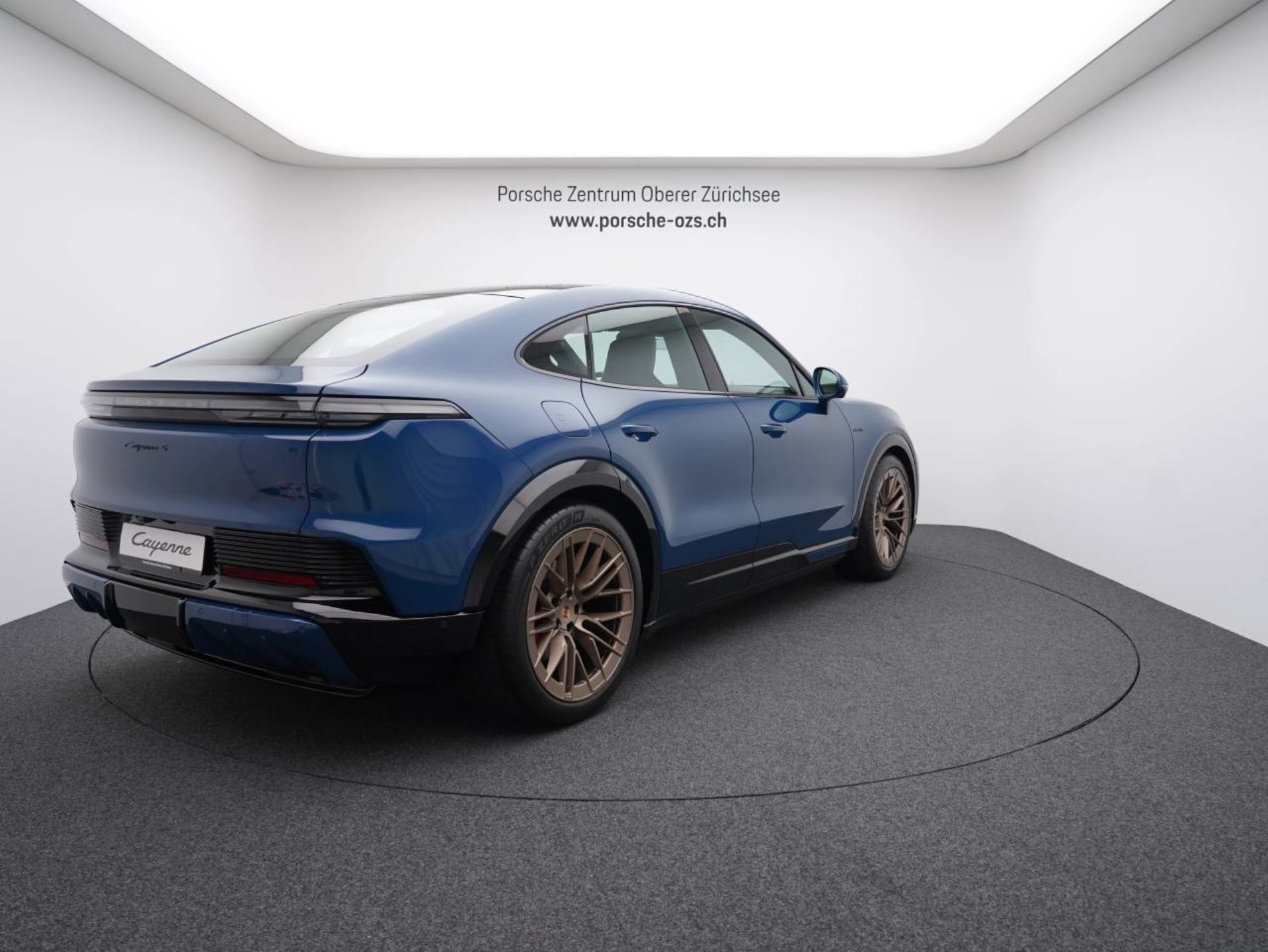 PORSCHE Cayenne S Coupé Electric-image-6