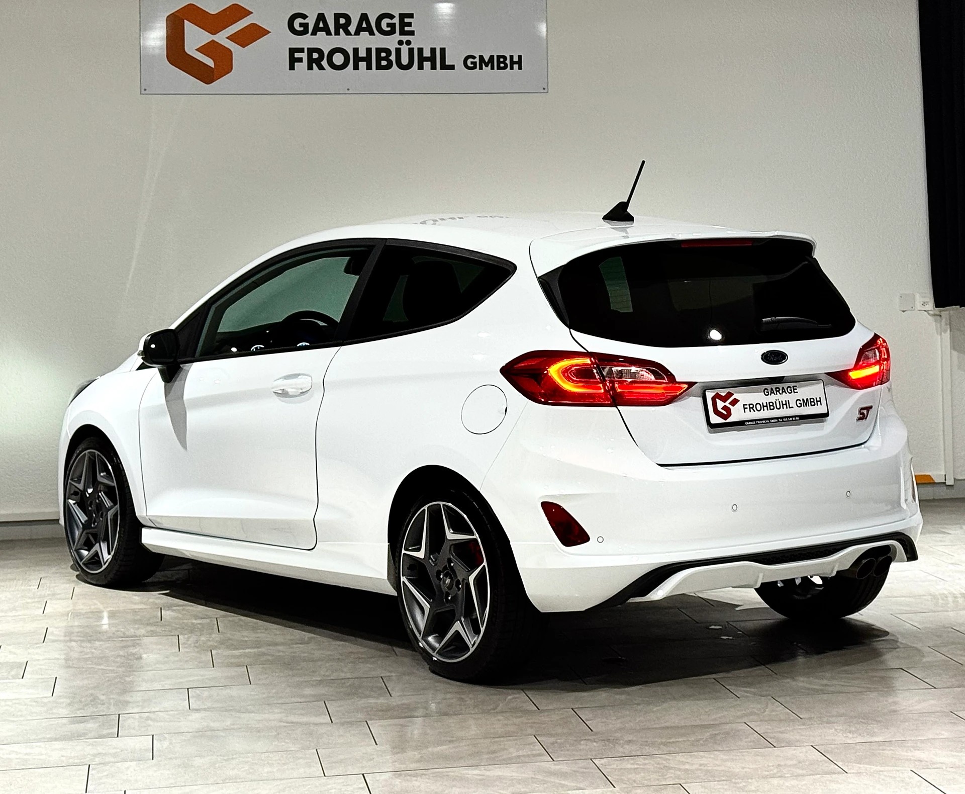FORD Fiesta 1.5 SCTi ST Edition-image-4