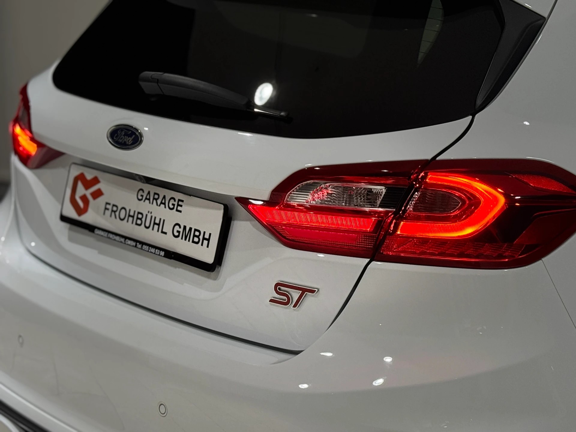 FORD Fiesta 1.5 SCTi ST Edition-image-8