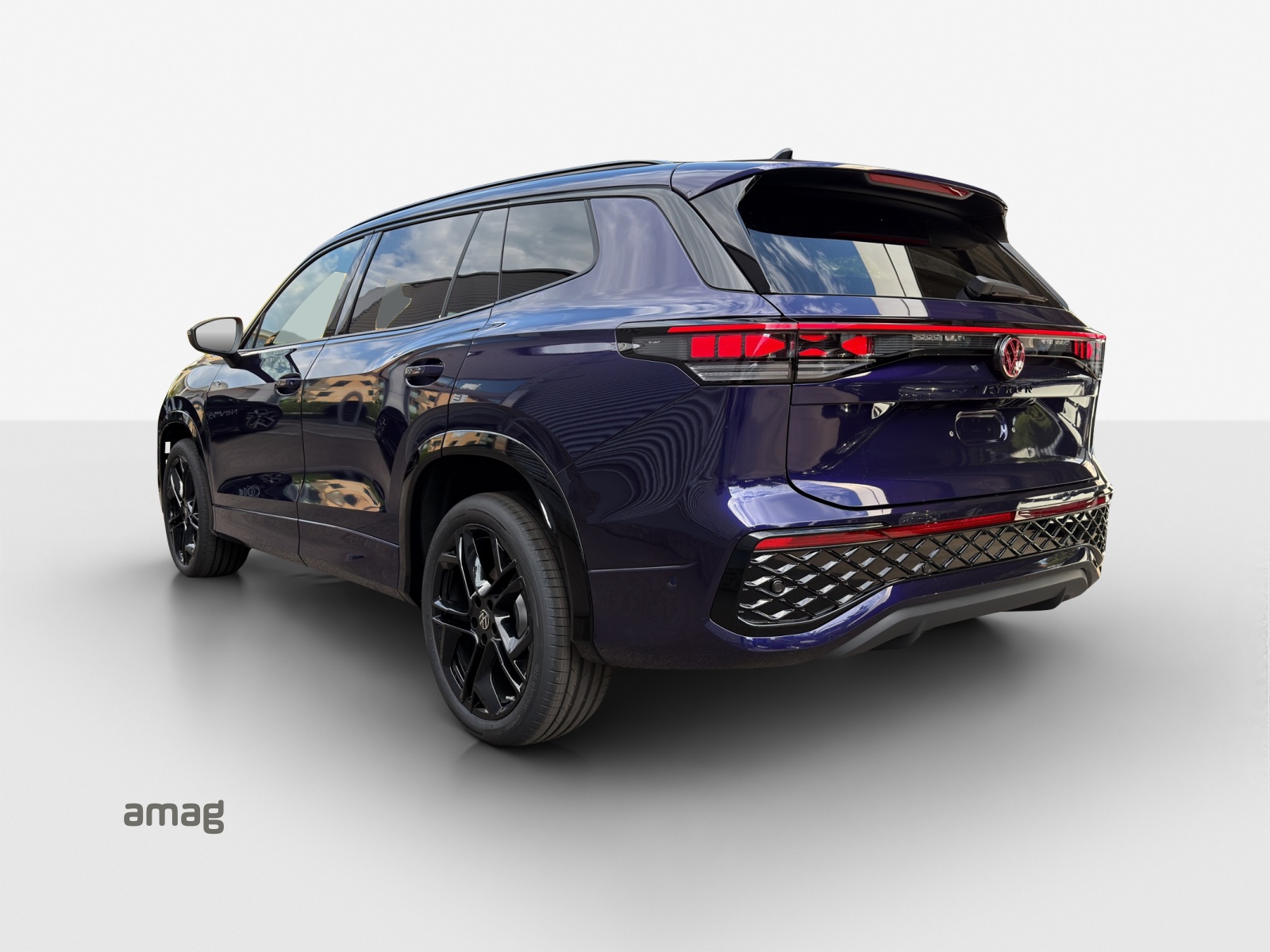 VW Tayron 2.0 TSI R-Line DSG 4Motion-image-2