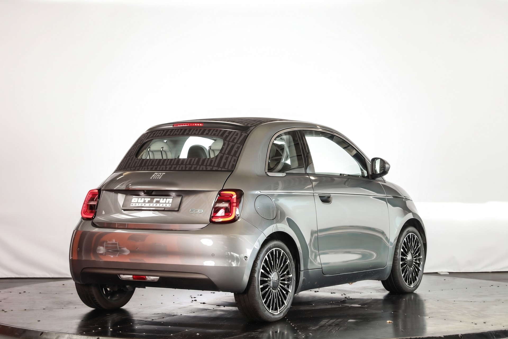 FIAT 500 C electric 87 kW La Prima By Bocelli-image-5