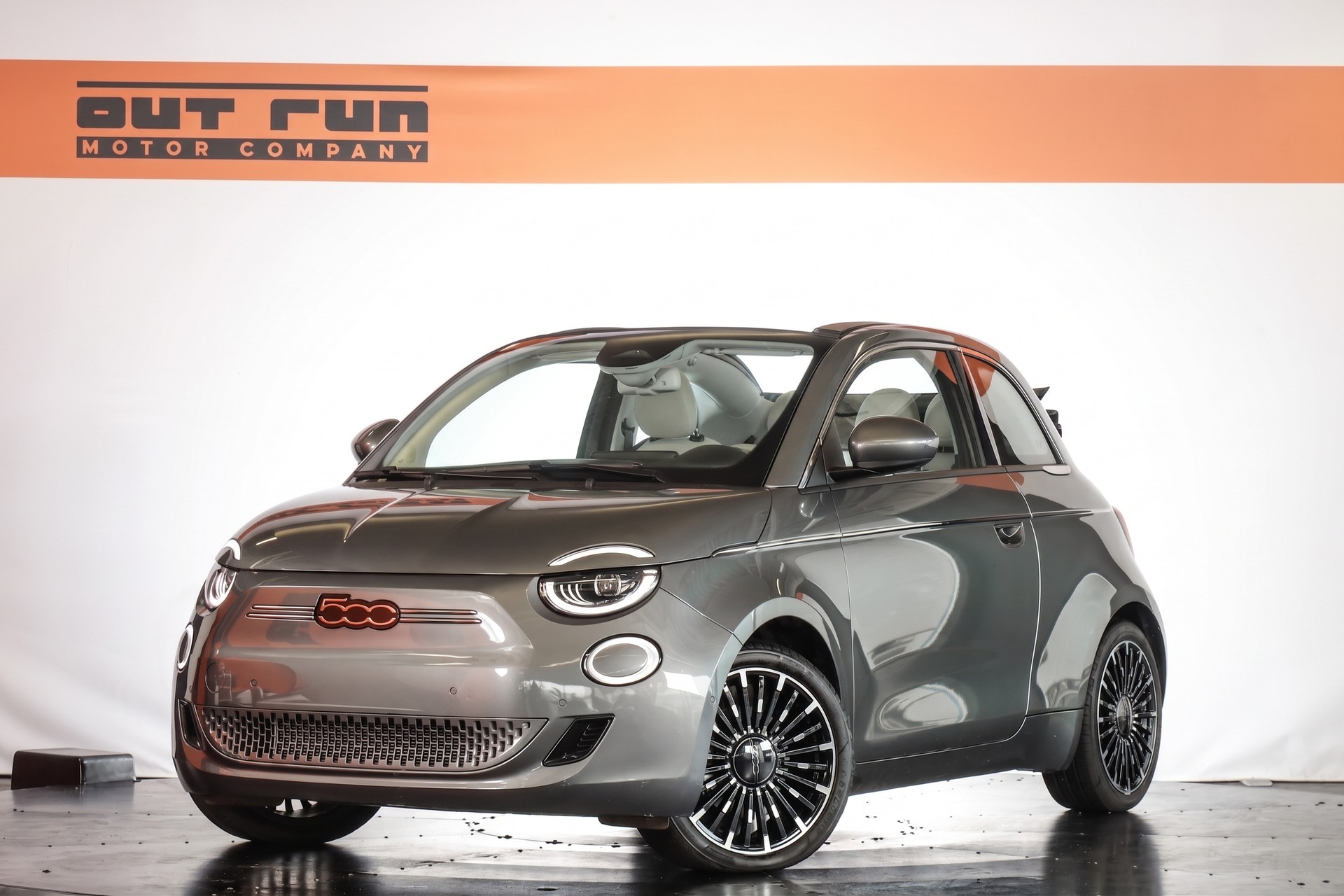 FIAT 500 C electric 87 kW La Prima By Bocelli-image-0