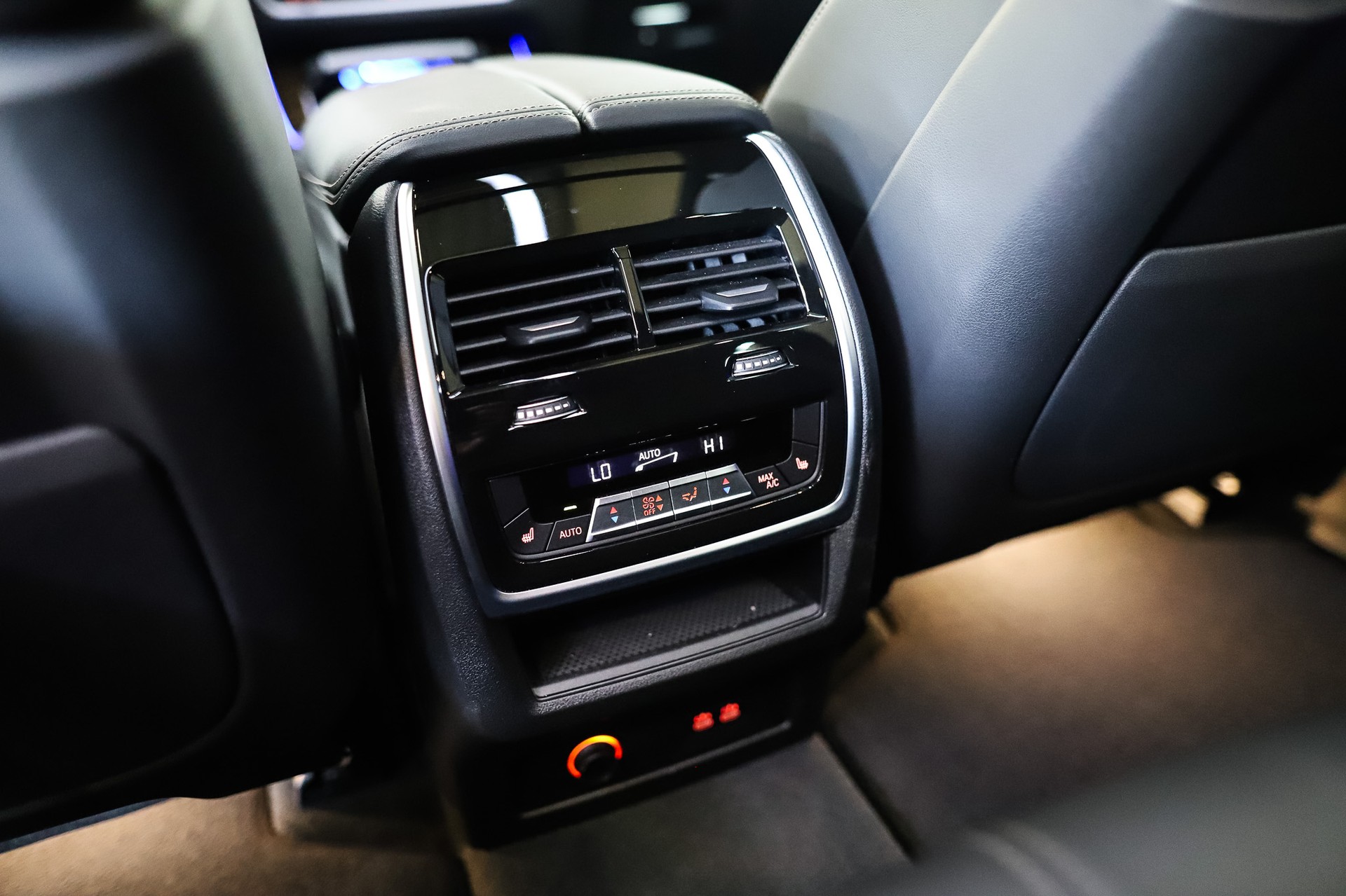 BMW X5 xDrive 48V 40d M Sport Steptronic *FACELIFT*-image-17