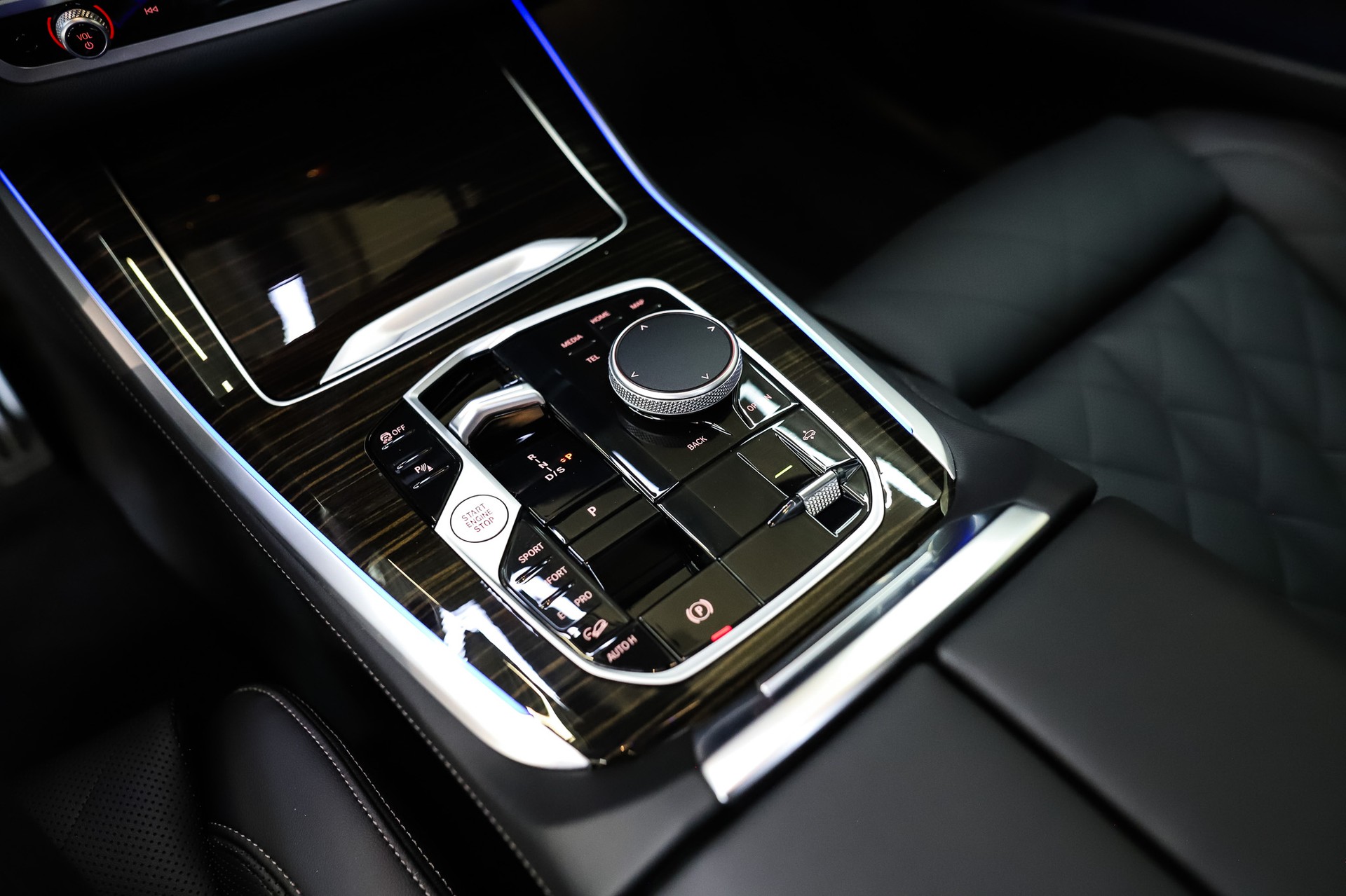 BMW X5 xDrive 48V 40d M Sport Steptronic *FACELIFT*-image-10