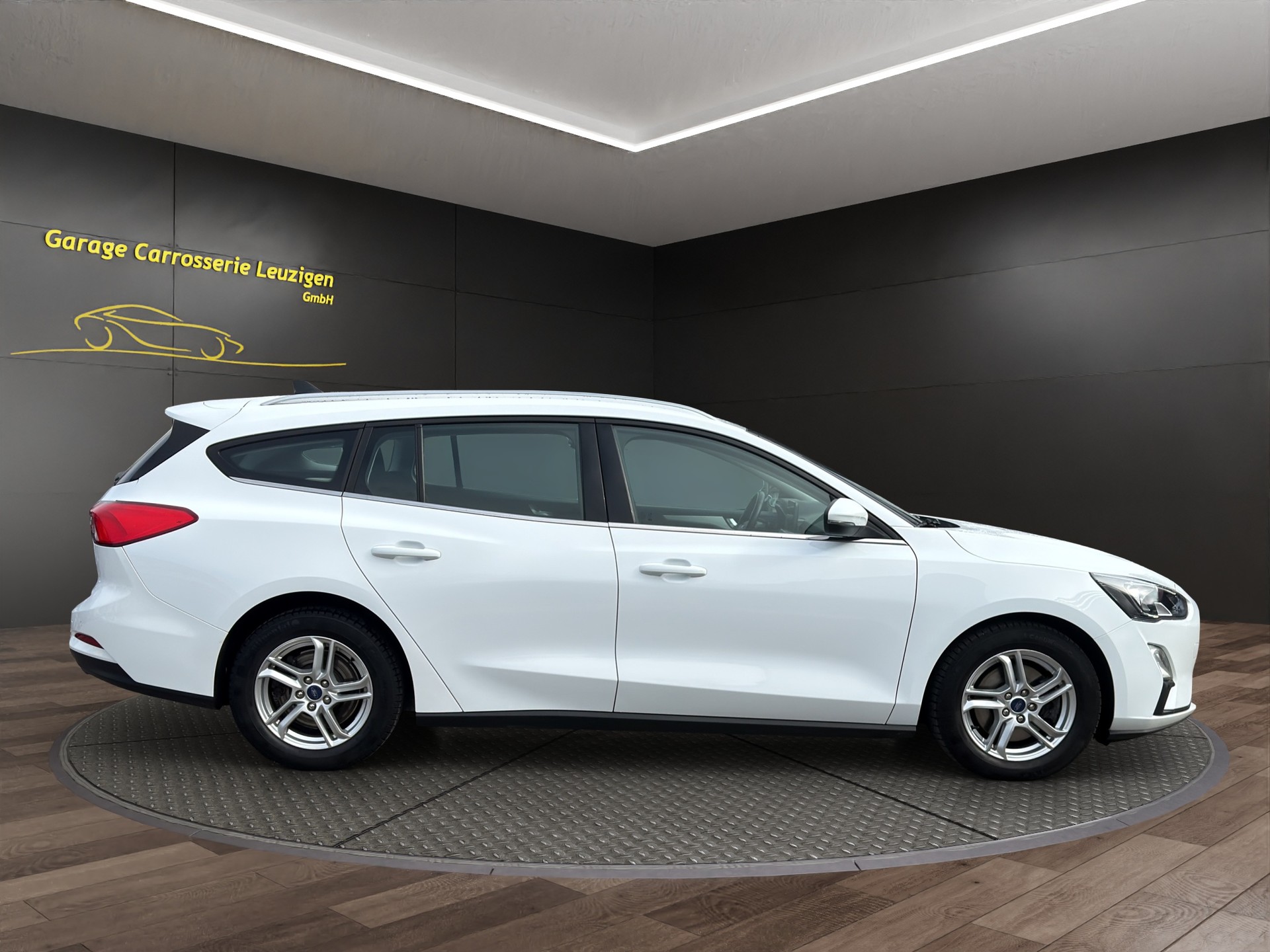 FORD Focus 1.5 TDCi Titanium Automatic-image-7