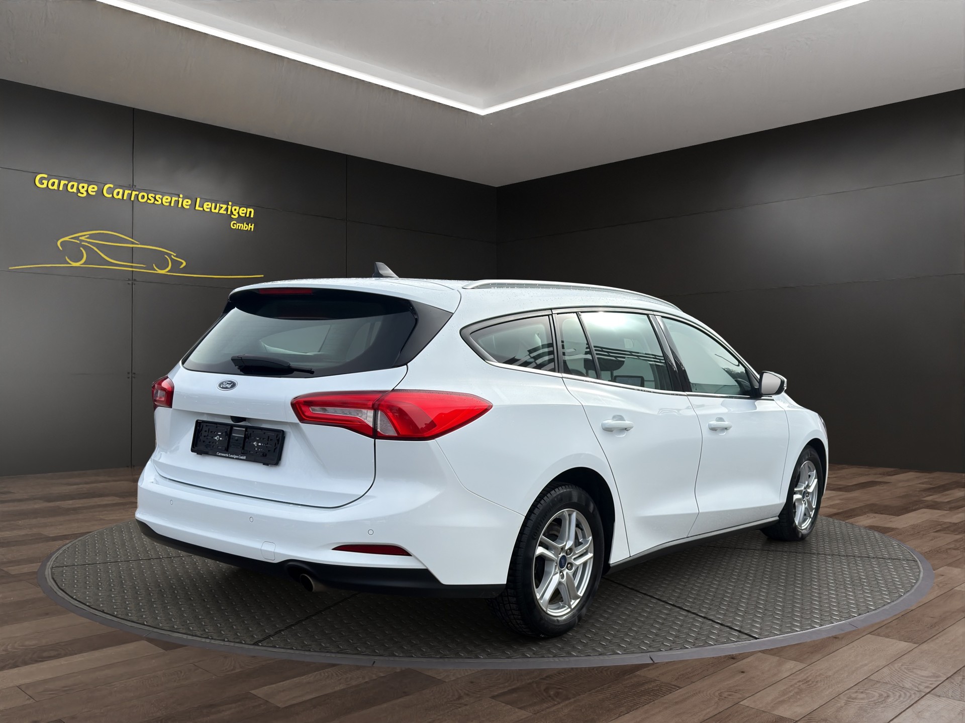 FORD Focus 1.5 TDCi Titanium Automatic-image-4