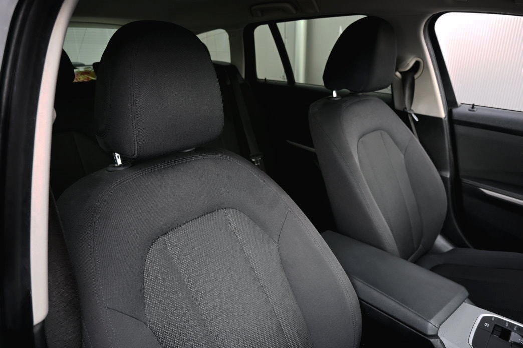 BMW 320d xDrive Touring Steptronic-image-5