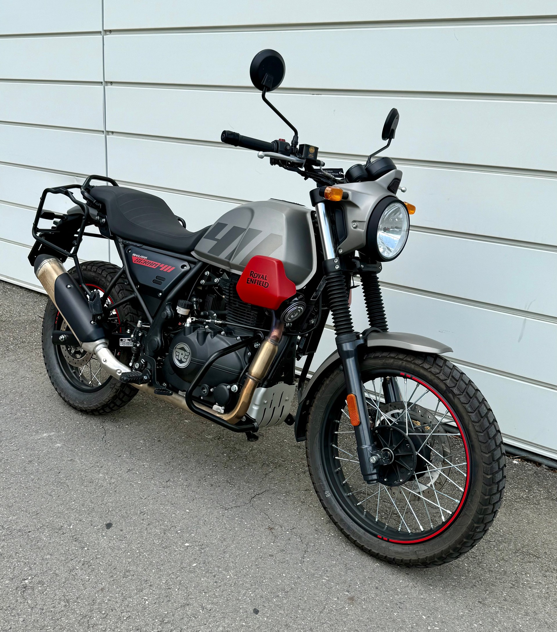 ROYAL ENFIELD Scram 411 Base
