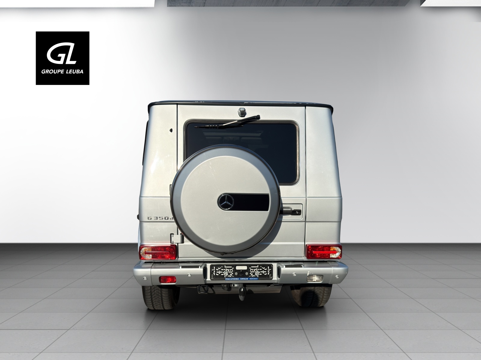 MERCEDES-BENZ G 350d-showroom-element-3
