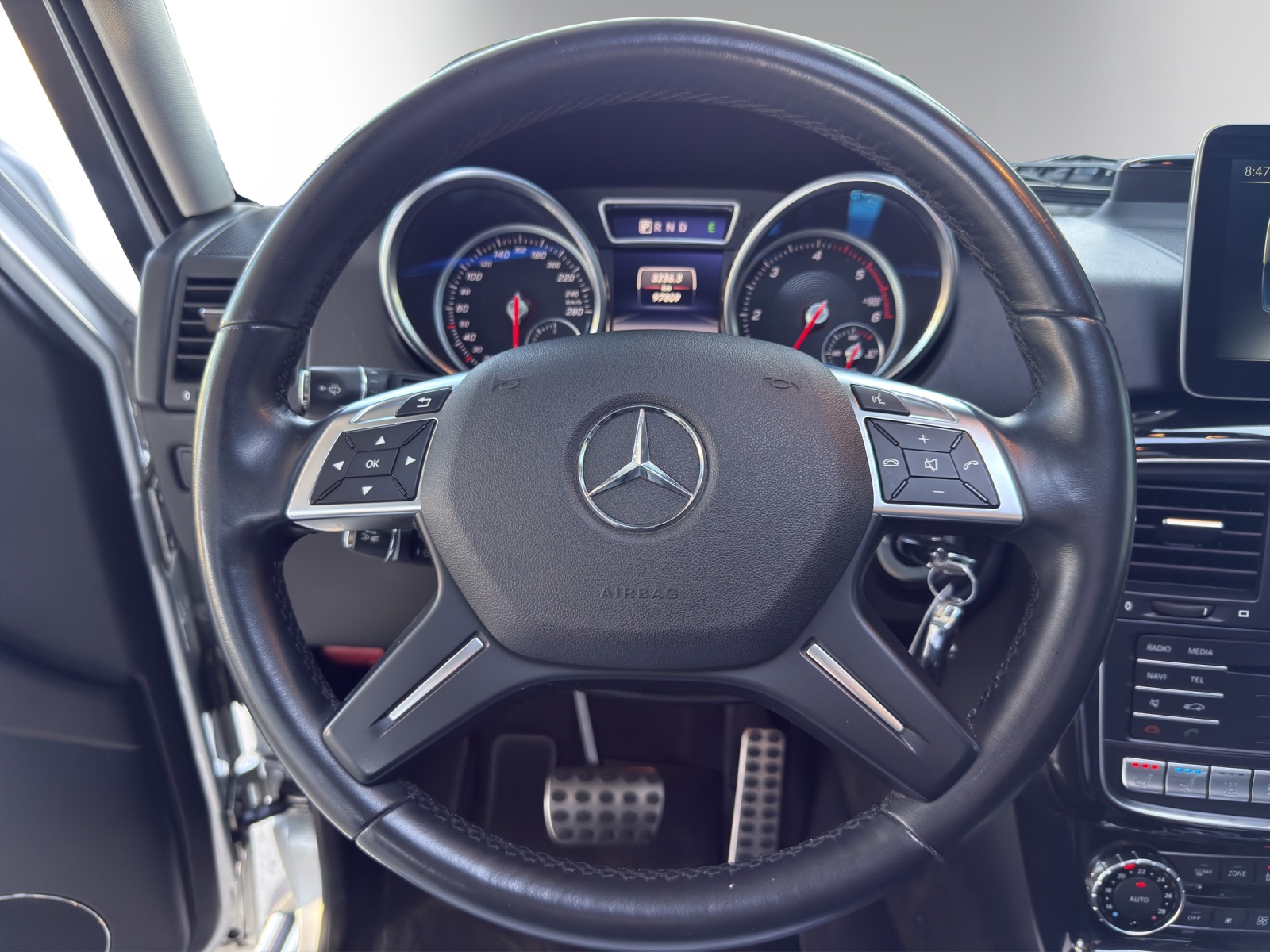 MERCEDES-BENZ G 350d-image-13