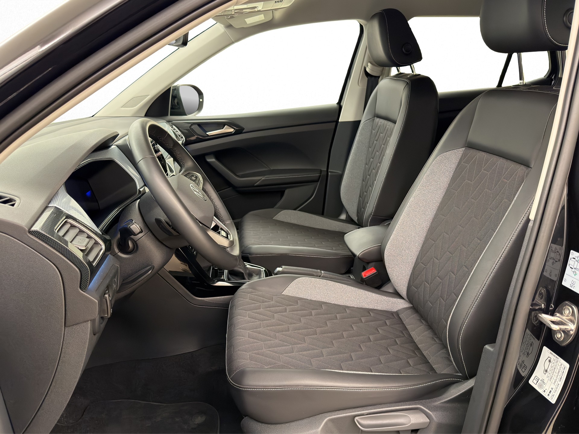 VW T-Cross 1.0 TSI 115PS Goal DSG-image-5