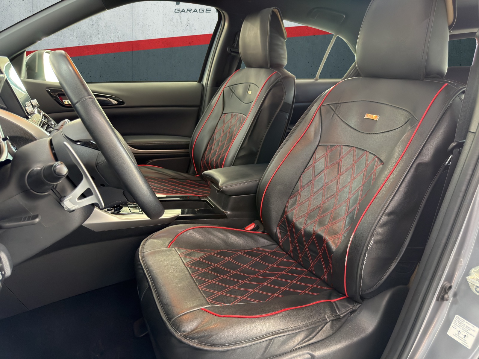 MITSUBISHI Eclipse Cross 2.4 PHEV Intense 4WD-image-14