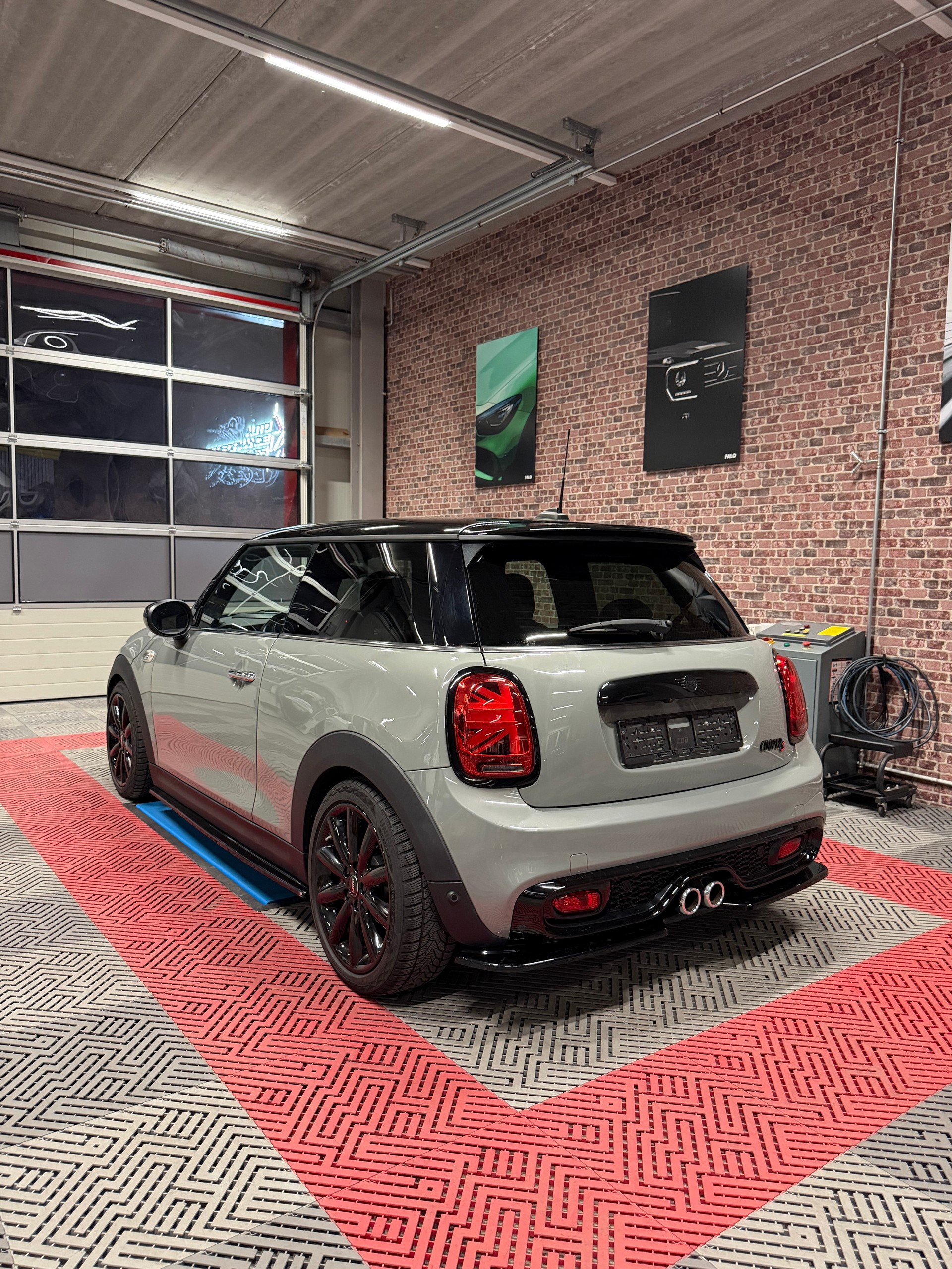 MINI Cooper S Steptronic DKG-image-2