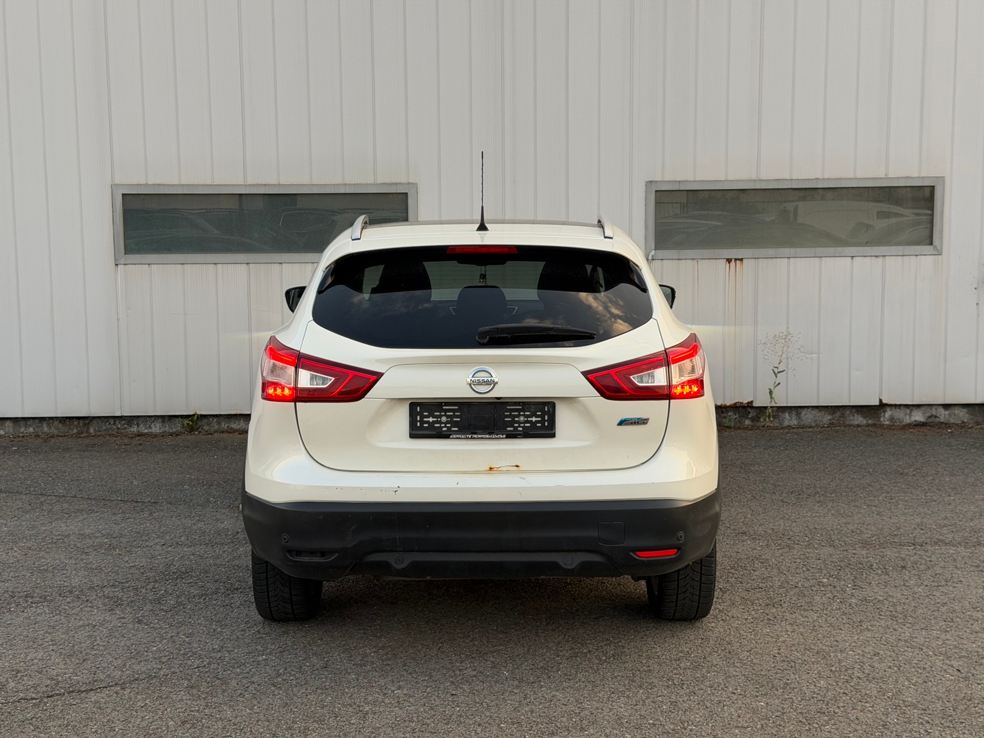 NISSAN Qashqai 1.6 dCi tekna Xtronic CVT-image-3