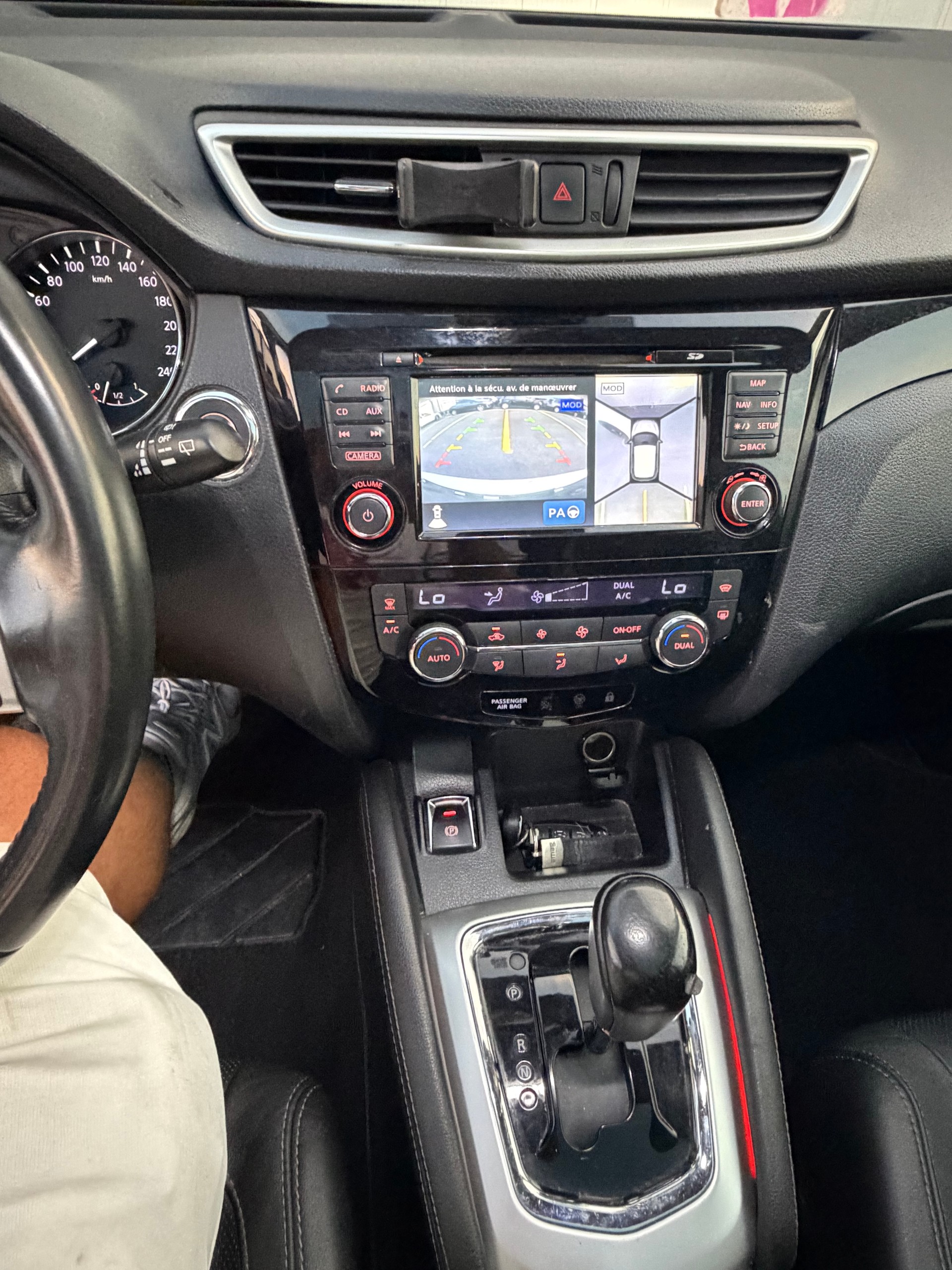 NISSAN Qashqai 1.6 dCi tekna Xtronic CVT-image-9