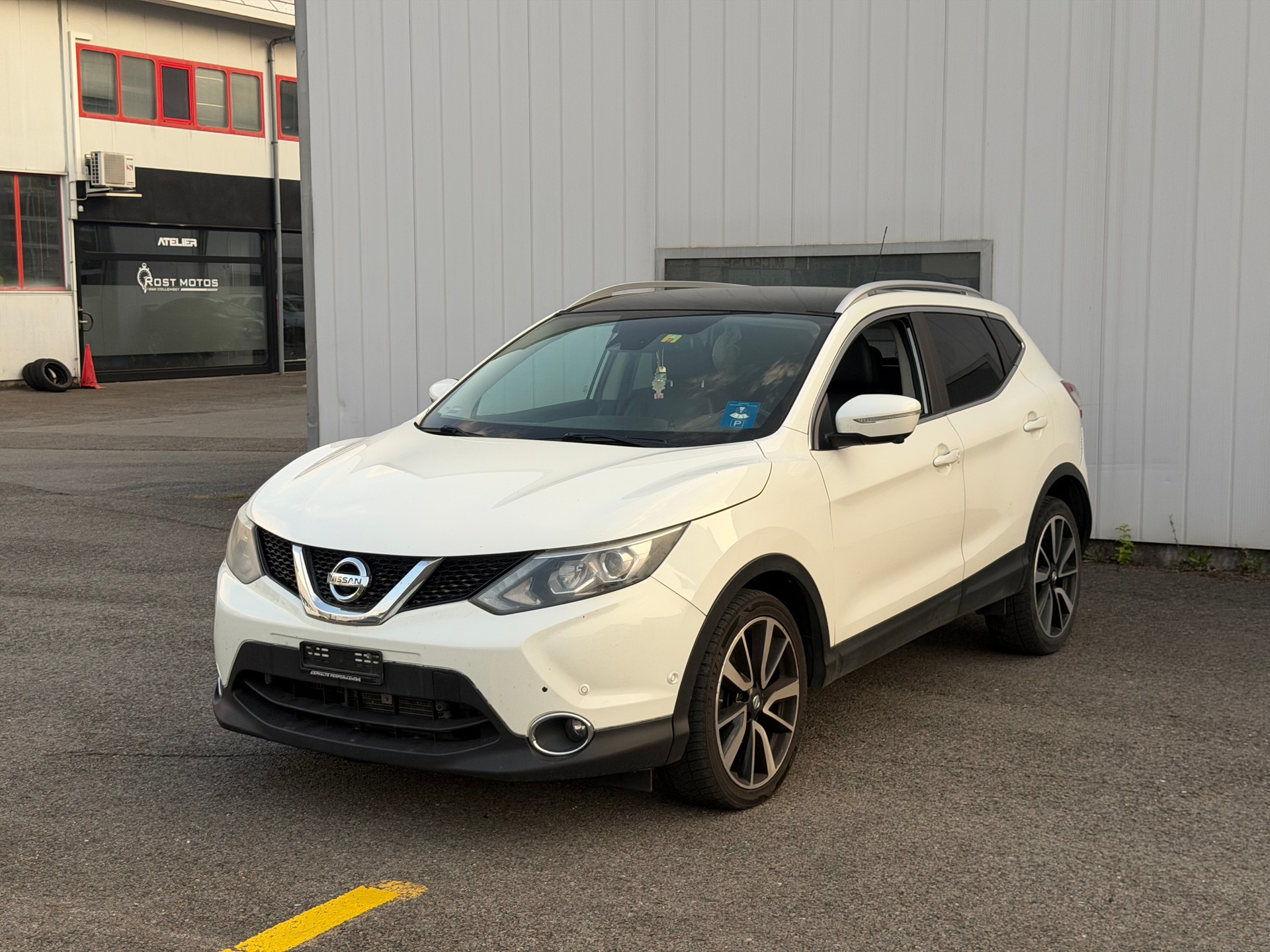 NISSAN Qashqai 1.6 dCi tekna Xtronic CVT-image-0